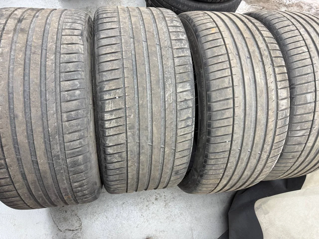 Michelin Pilot Sport 4 S 285/35 R23 и 315/30 R23 1 - изображение 1