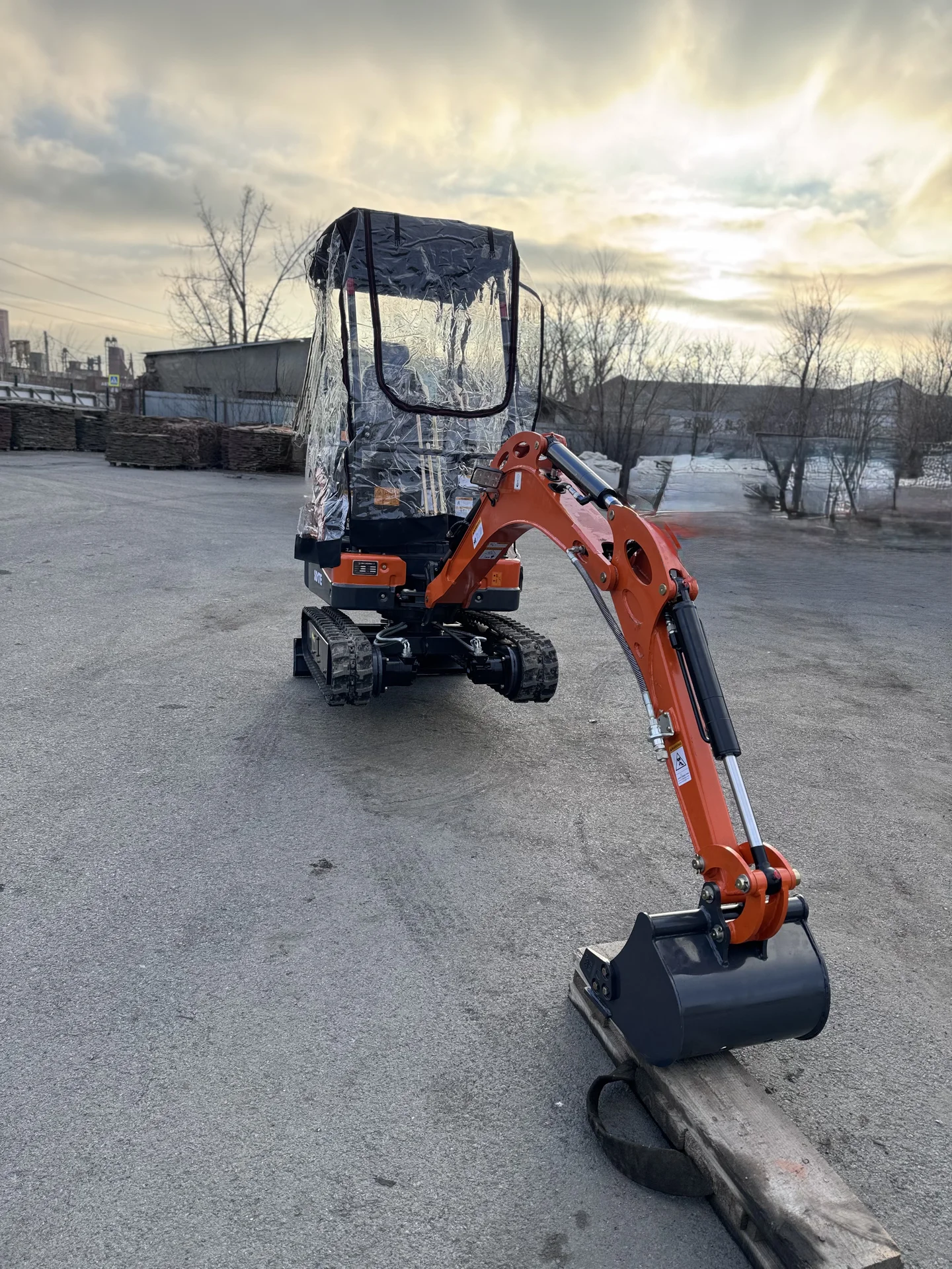 Мини экскаватор SHANDING SD17E - миниатюра 4
