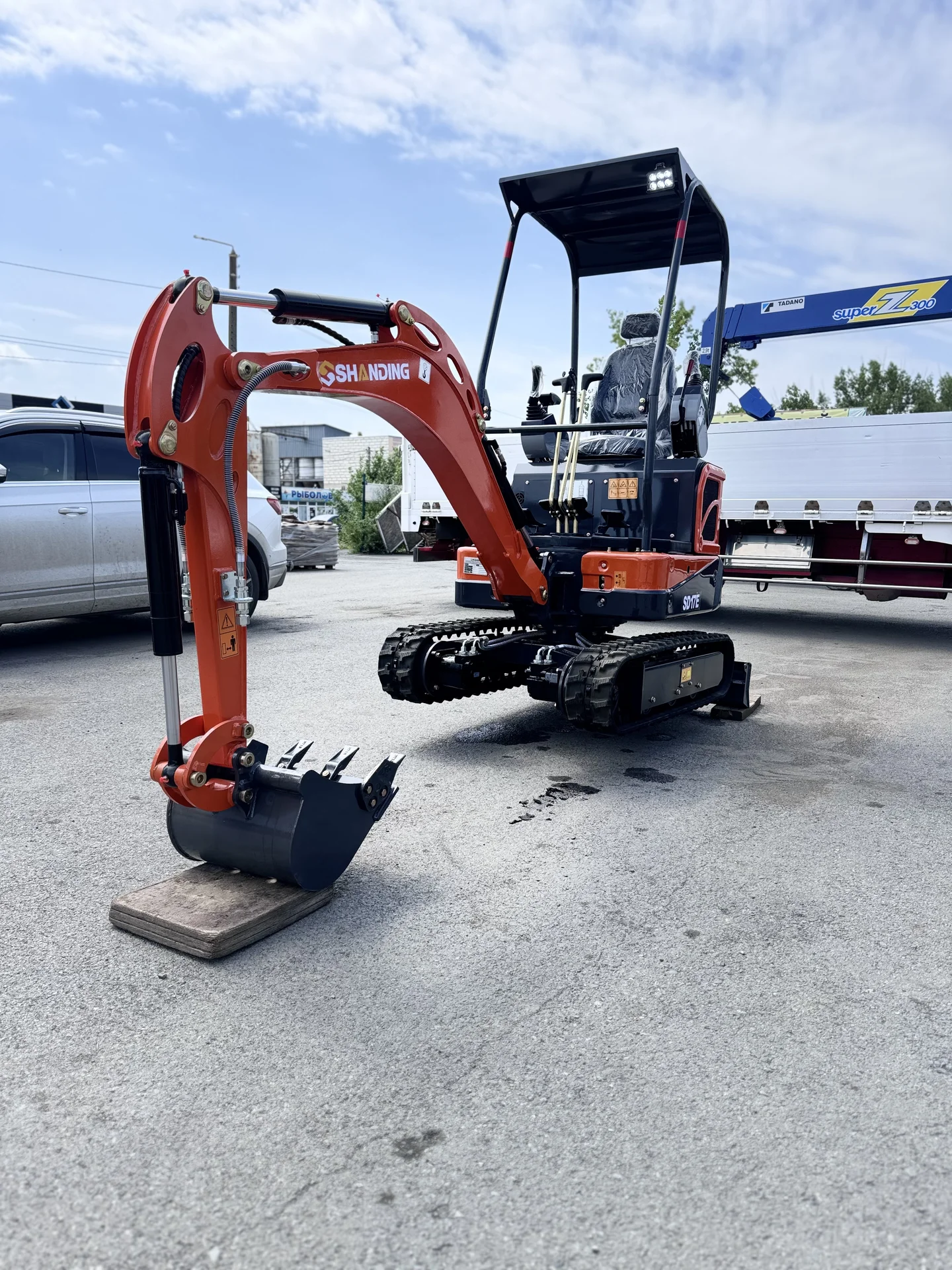 Мини экскаватор SHANDING SD17E - миниатюра 7