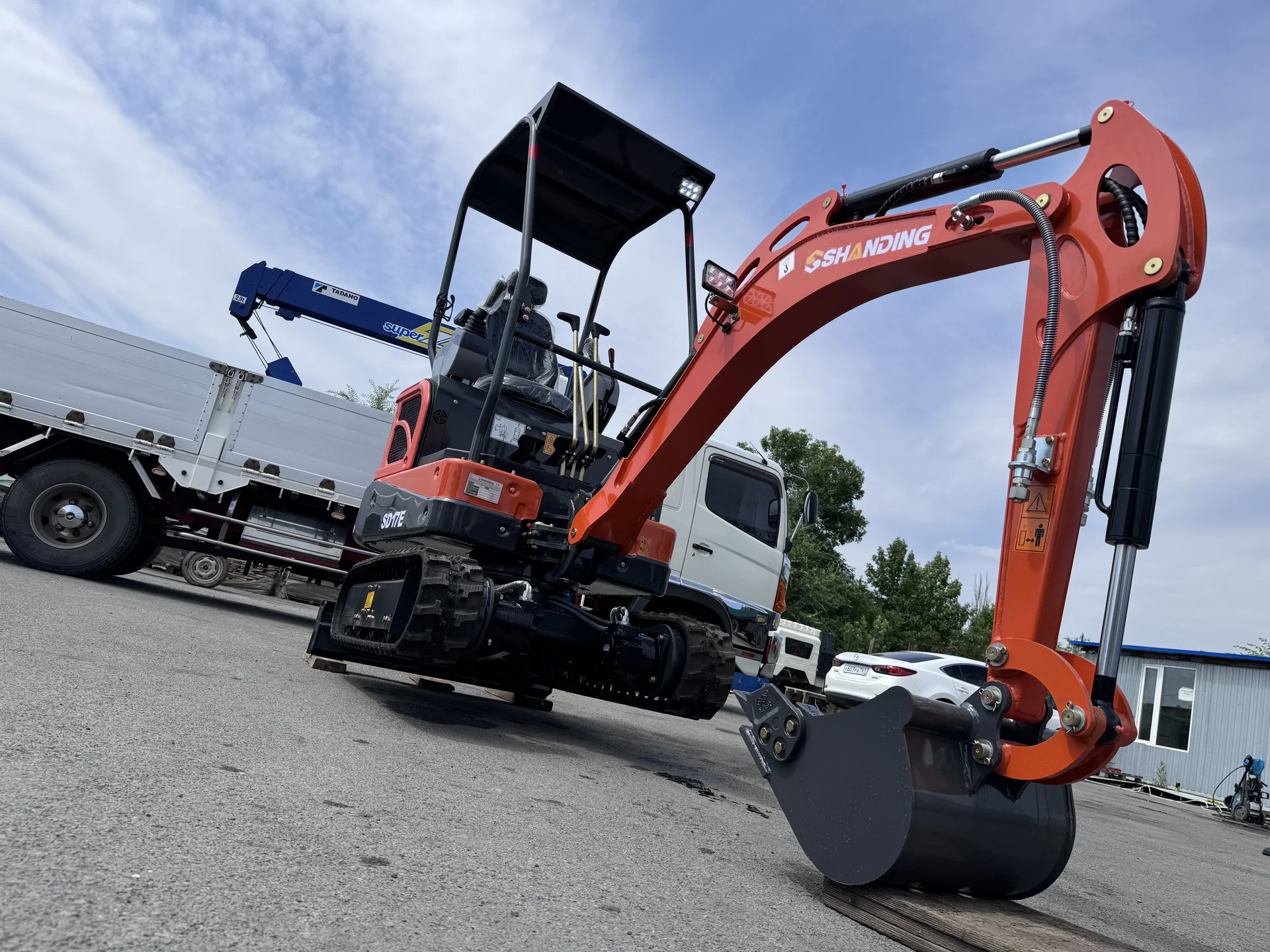 Мини экскаватор SHANDING SD17E - изображение 1