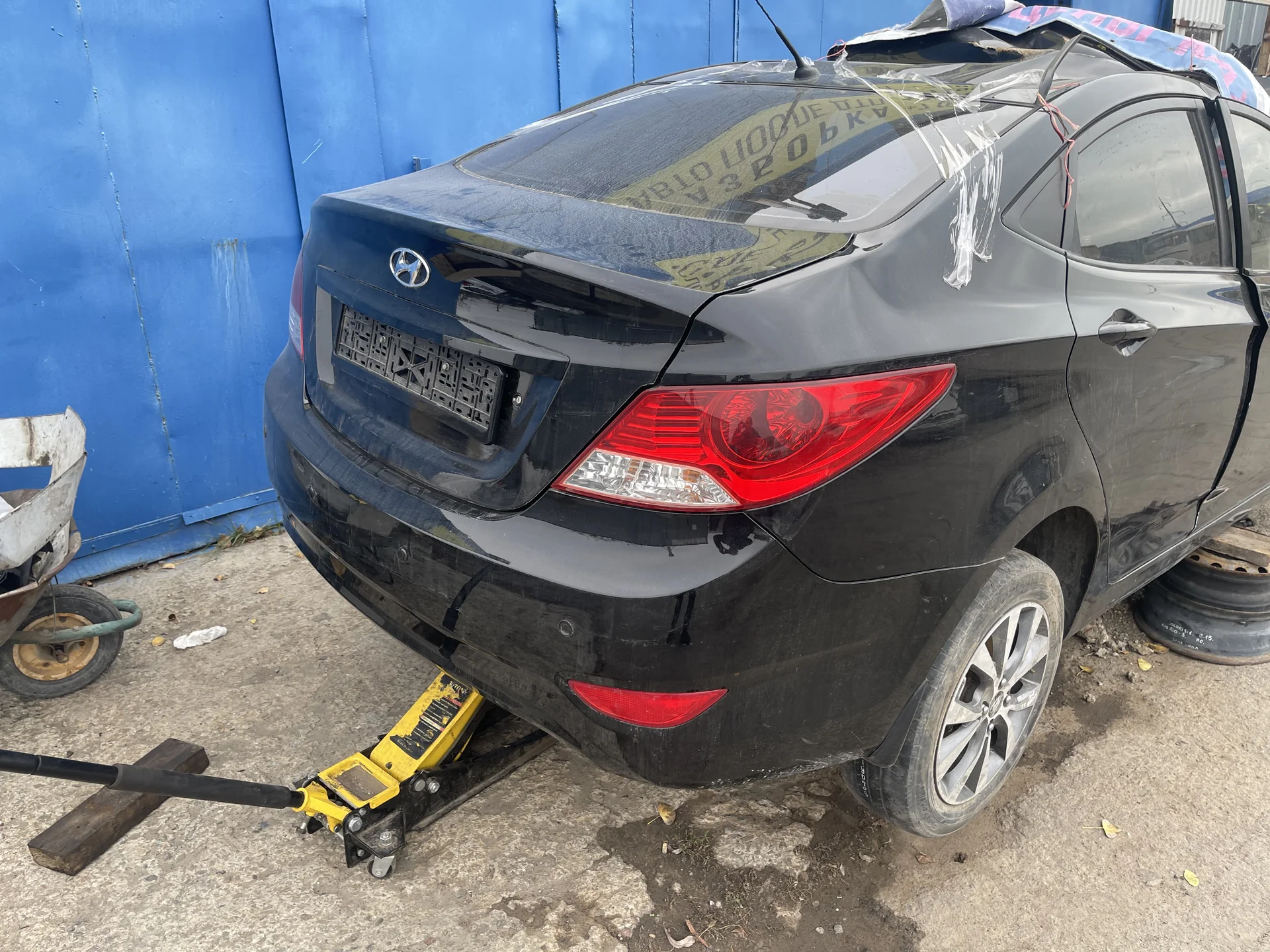Авторазбор Hyundai Solaris 1 (2010-2017) Запчасти - миниатюра 2