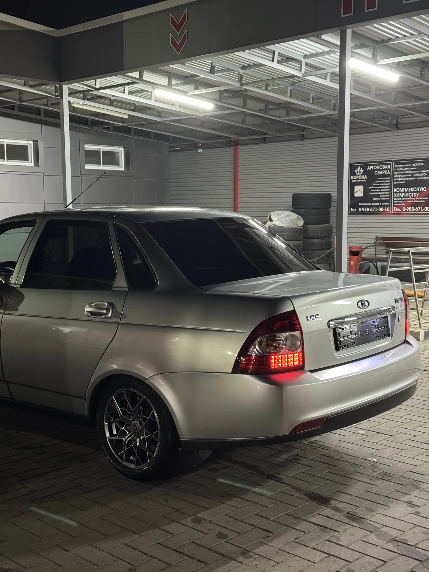 LADA PRIORA - миниатюра 4