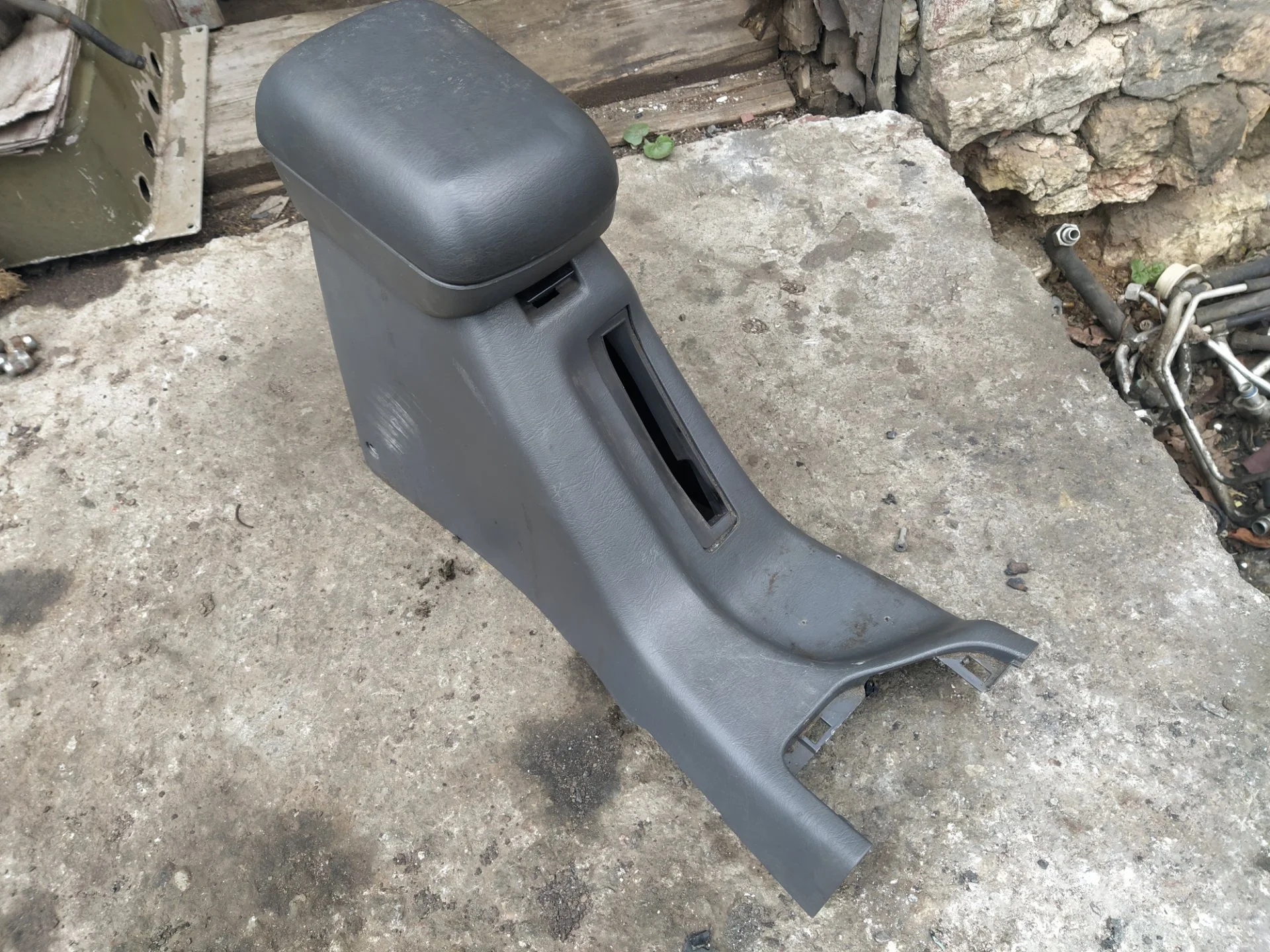 Киа Спортейдж 1 Подлокотник - миниатюра 3