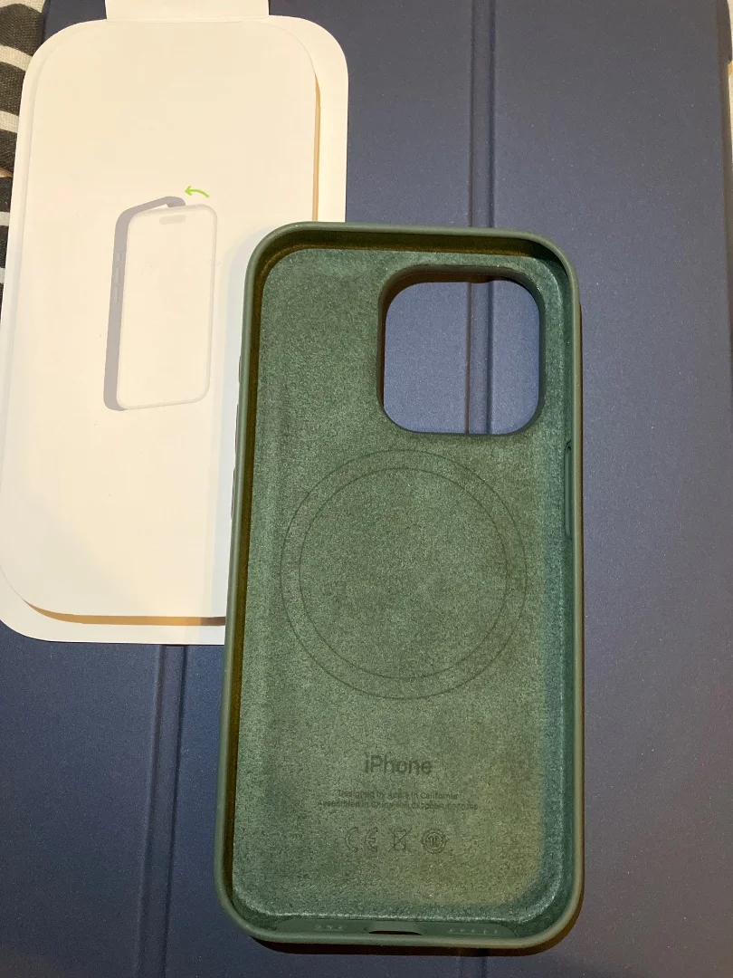 Чехол на айфон 15 про, оригинал. - миниатюра 4