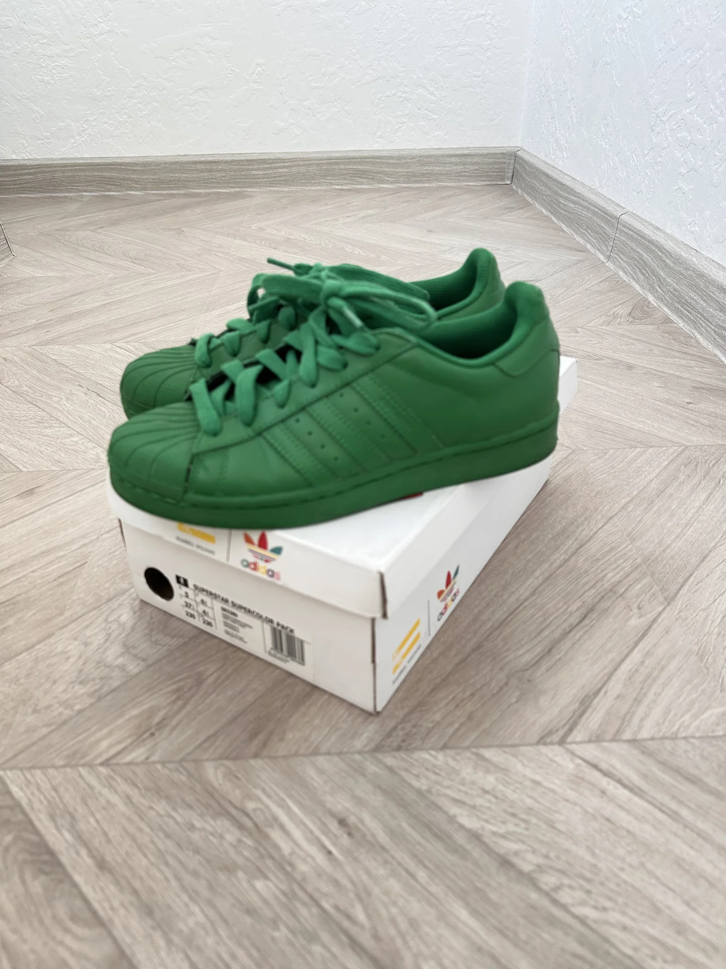 Кроссовки adidas - миниатюра 7