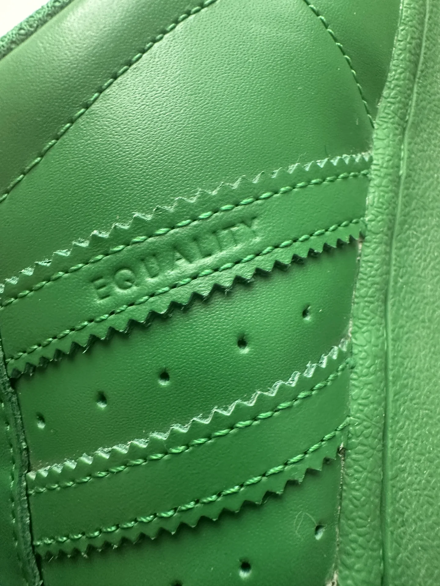 Кроссовки adidas - миниатюра 5