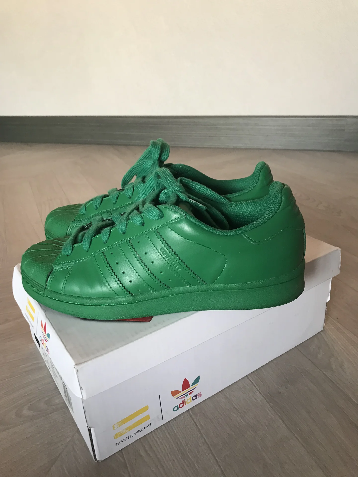 Кроссовки adidas - изображение 1