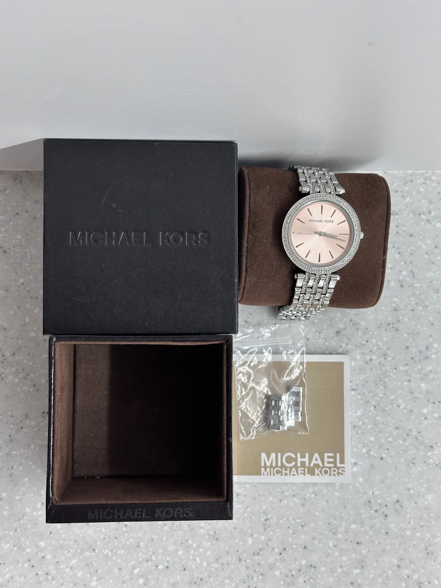 Часы Michael Kors - миниатюра 2