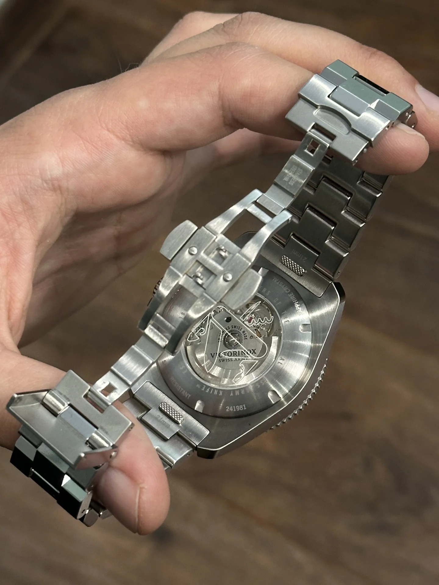 Часы Victorinox Journey Automatic - миниатюра 3
