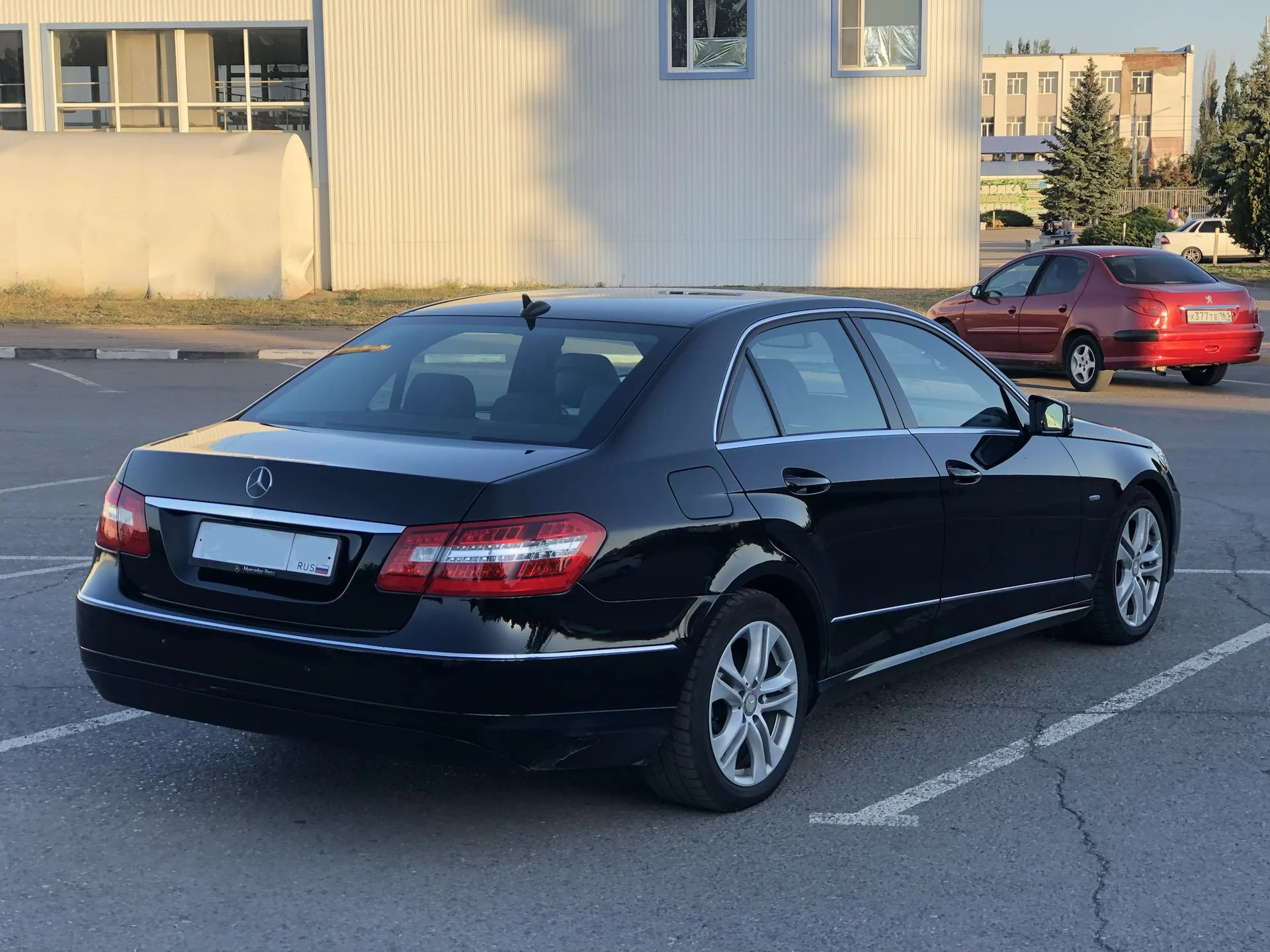 Mercedes-Benz e250 cdi - миниатюра 3