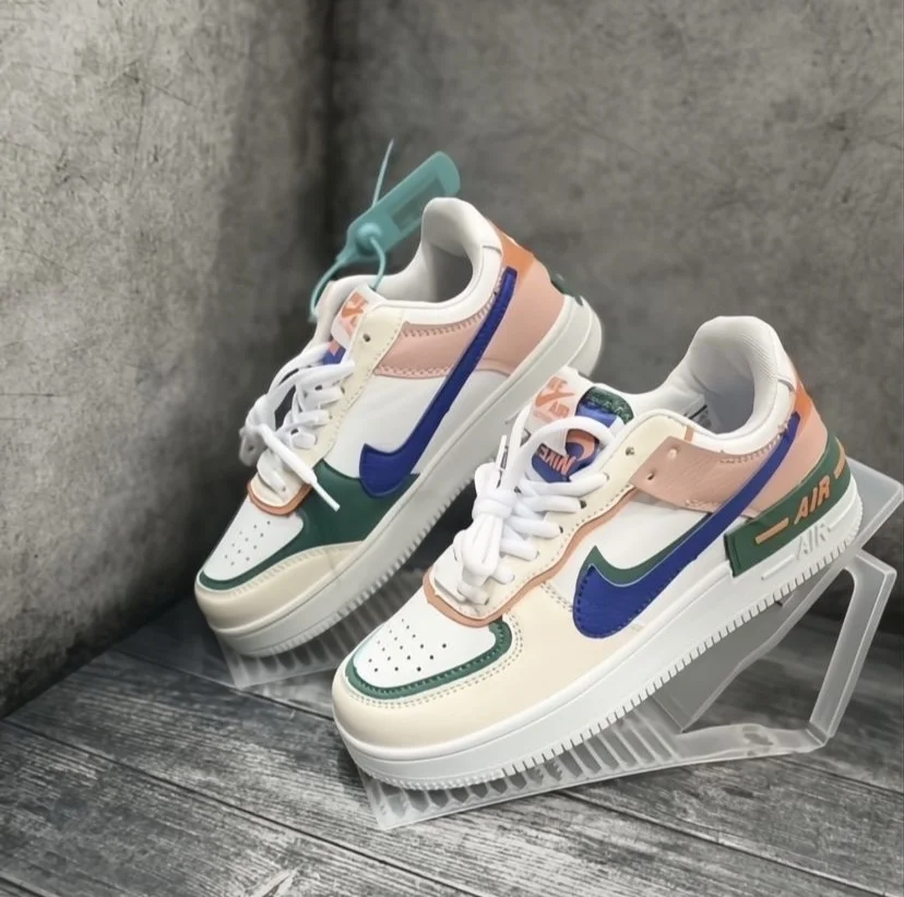 Кроссовки nike - миниатюра 2