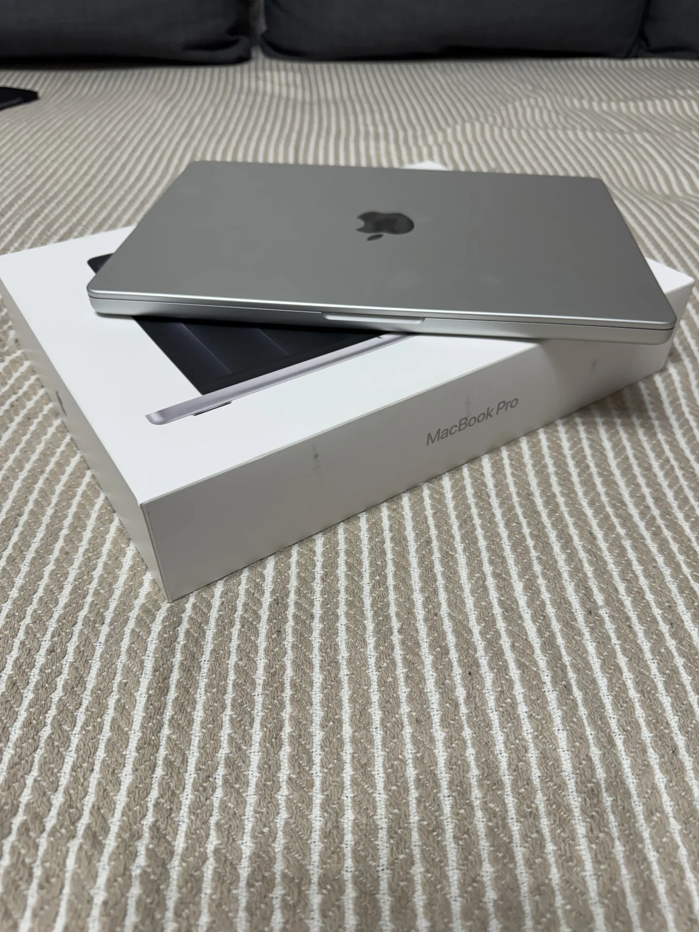 Macbook pro 14 - изображение 1
