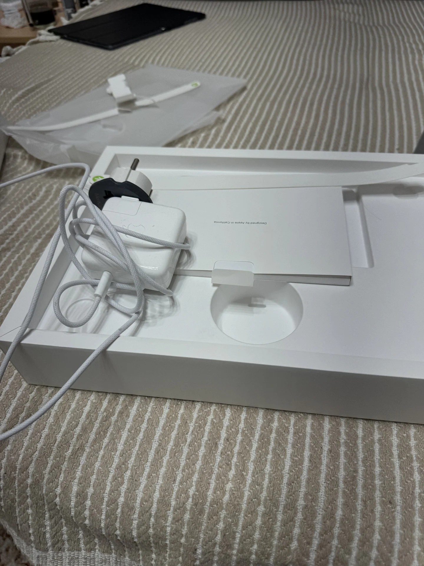 Macbook pro 14 - миниатюра 4