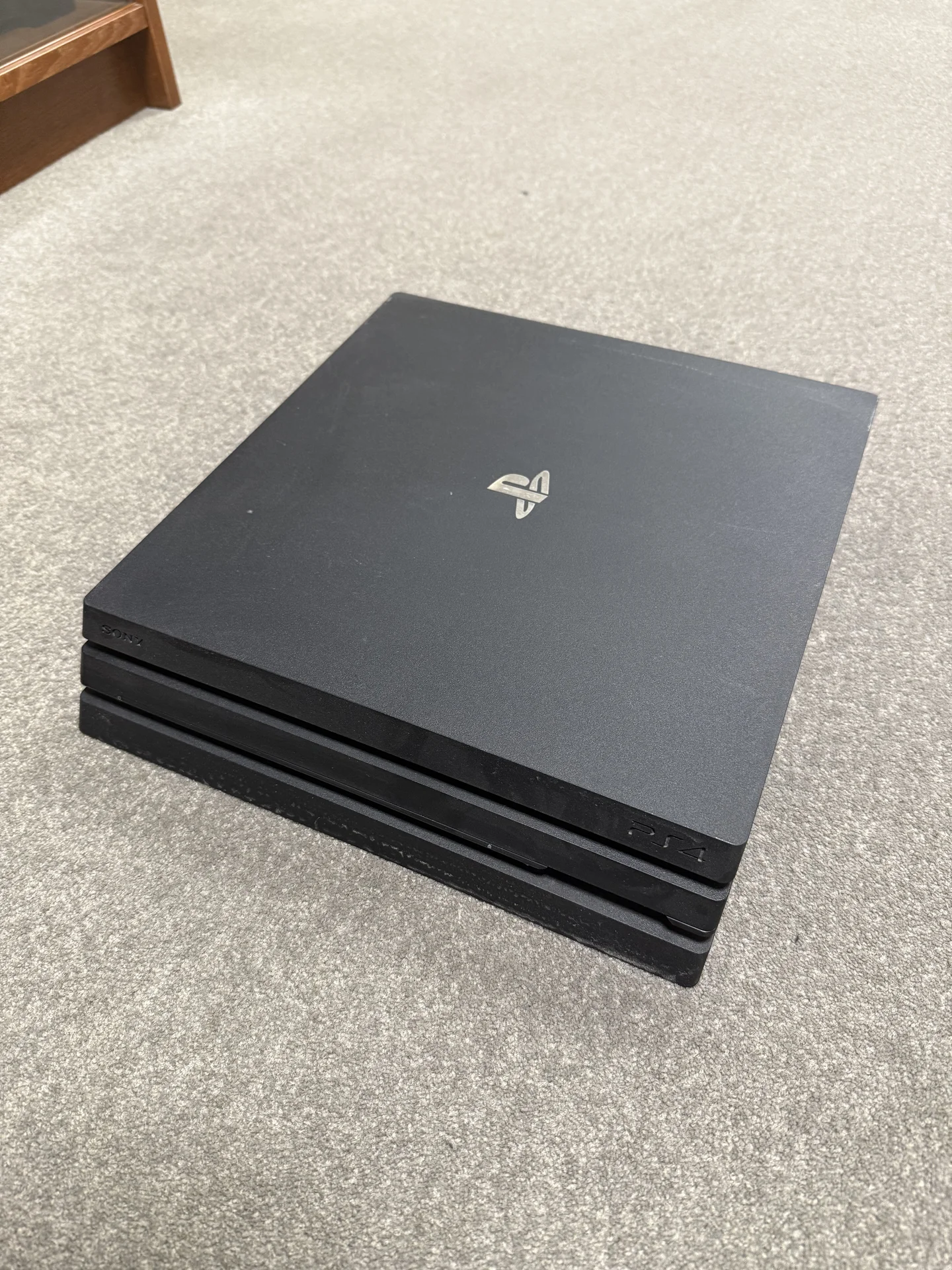 Ps4 pro 1tb - миниатюра 3