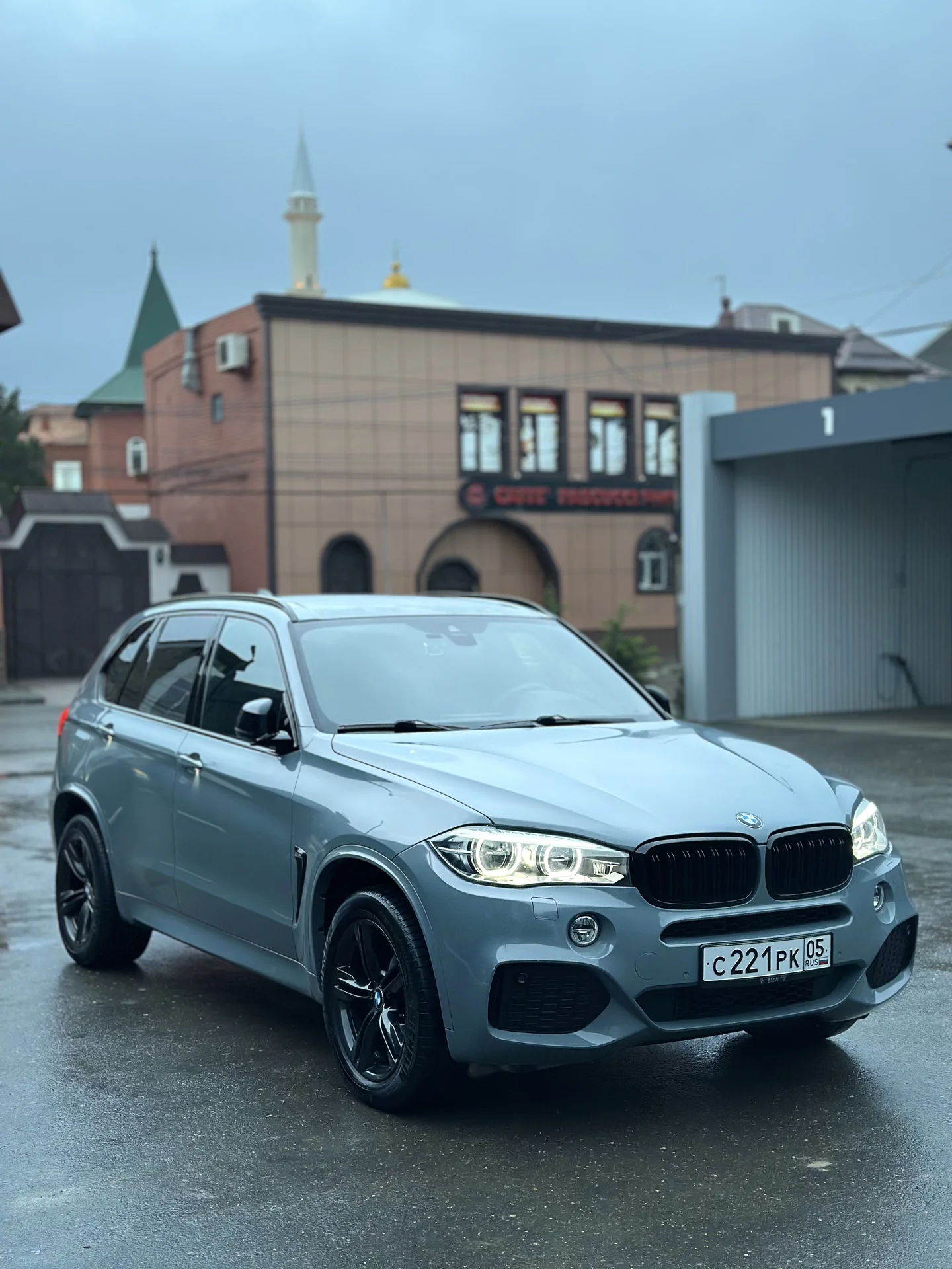 BMW X5 - изображение 1