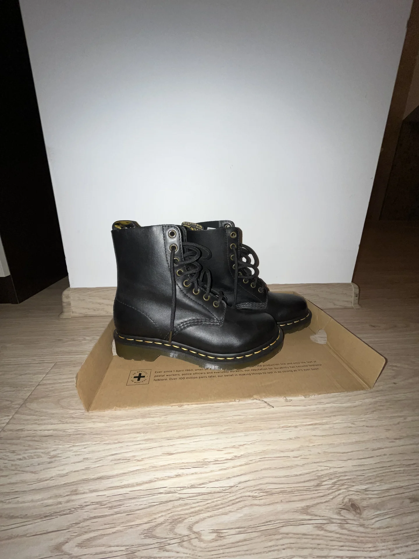Ботинки Dr. Martens 1460 pascal Женские - миниатюра 2