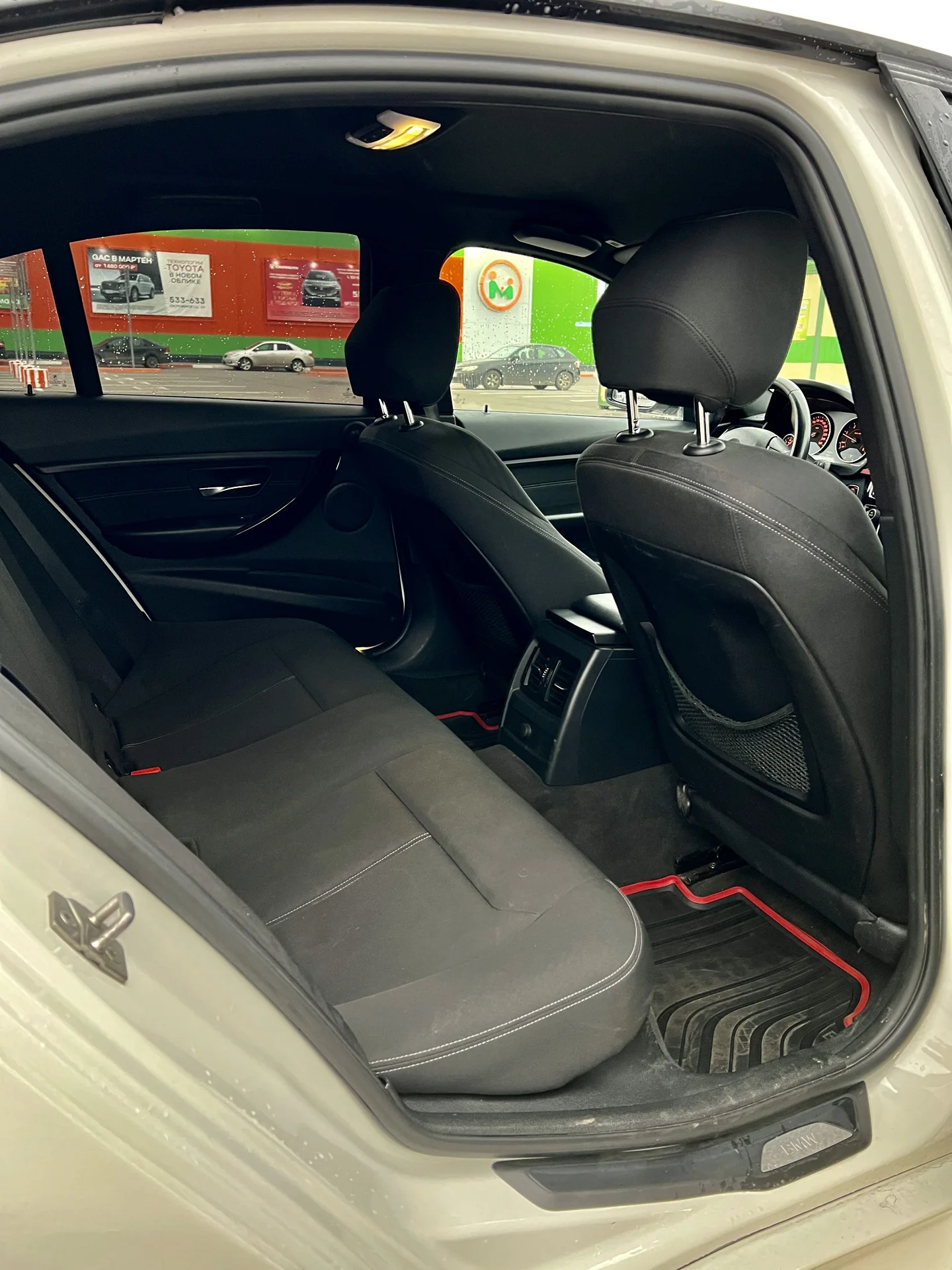 Прокат BMW 3, аренда авто - миниатюра 4
