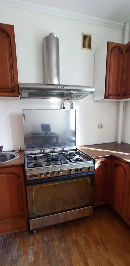 3-х этаж. дом пл.332 кв.м., 7 сот., г. Кропоткин - миниатюра 13