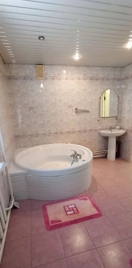3-х этаж. дом пл.332 кв.м., 7 сот., г. Кропоткин - миниатюра 15