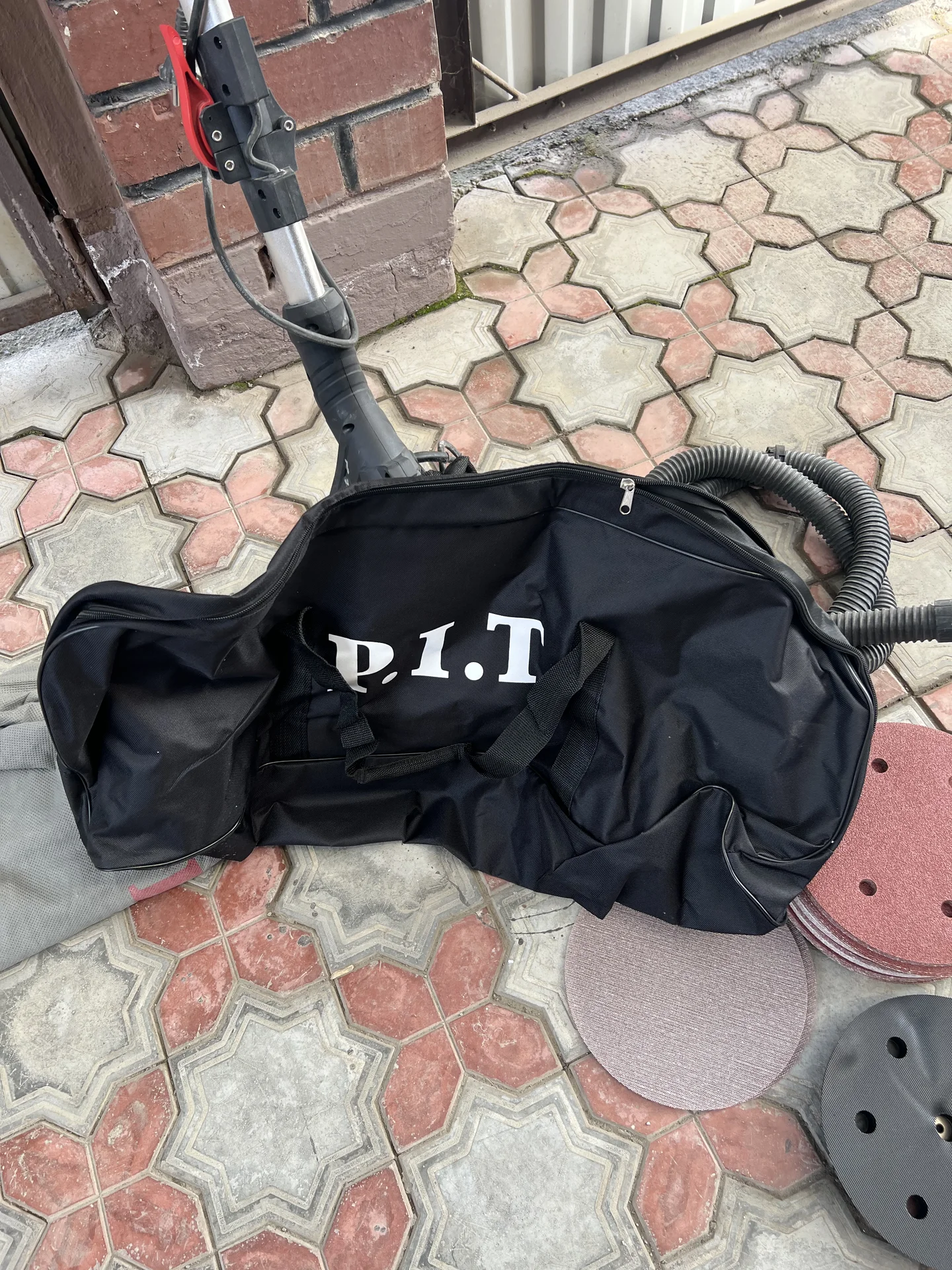 Машина шлифовальная для стен и потолков PIT PWG230 - миниатюра 14