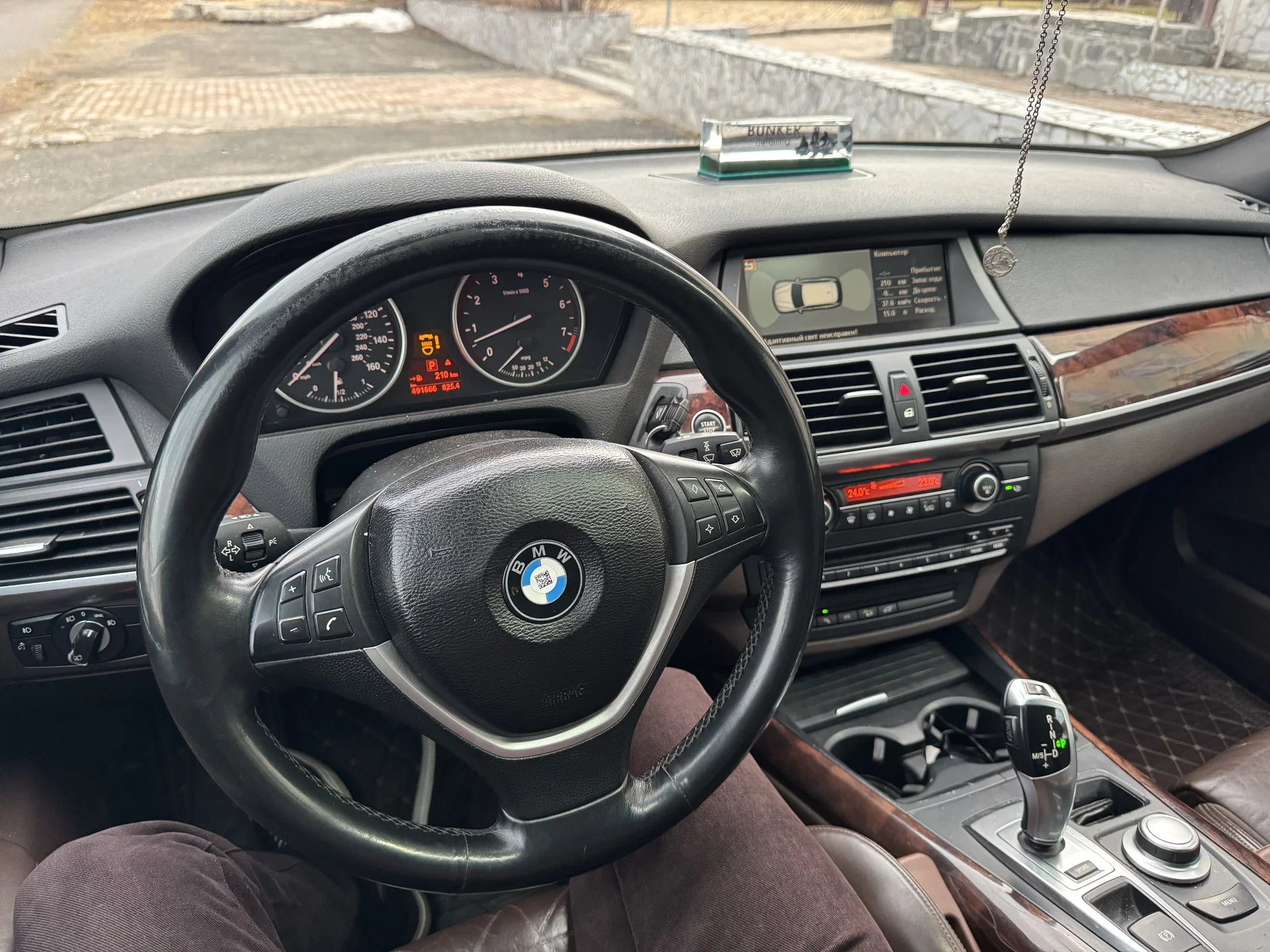 BMW X5 (E70) - миниатюра 11