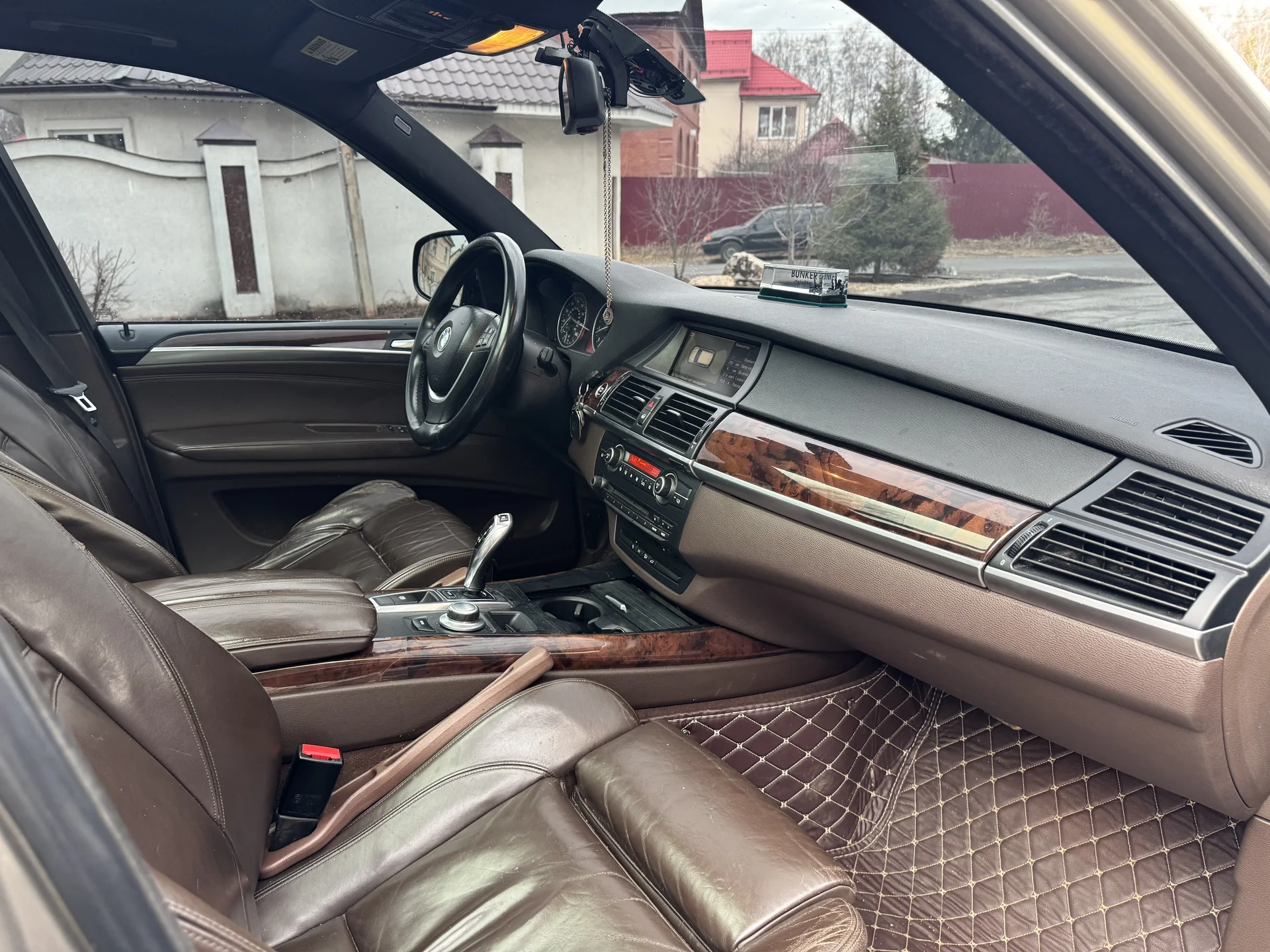 BMW X5 (E70) - миниатюра 12