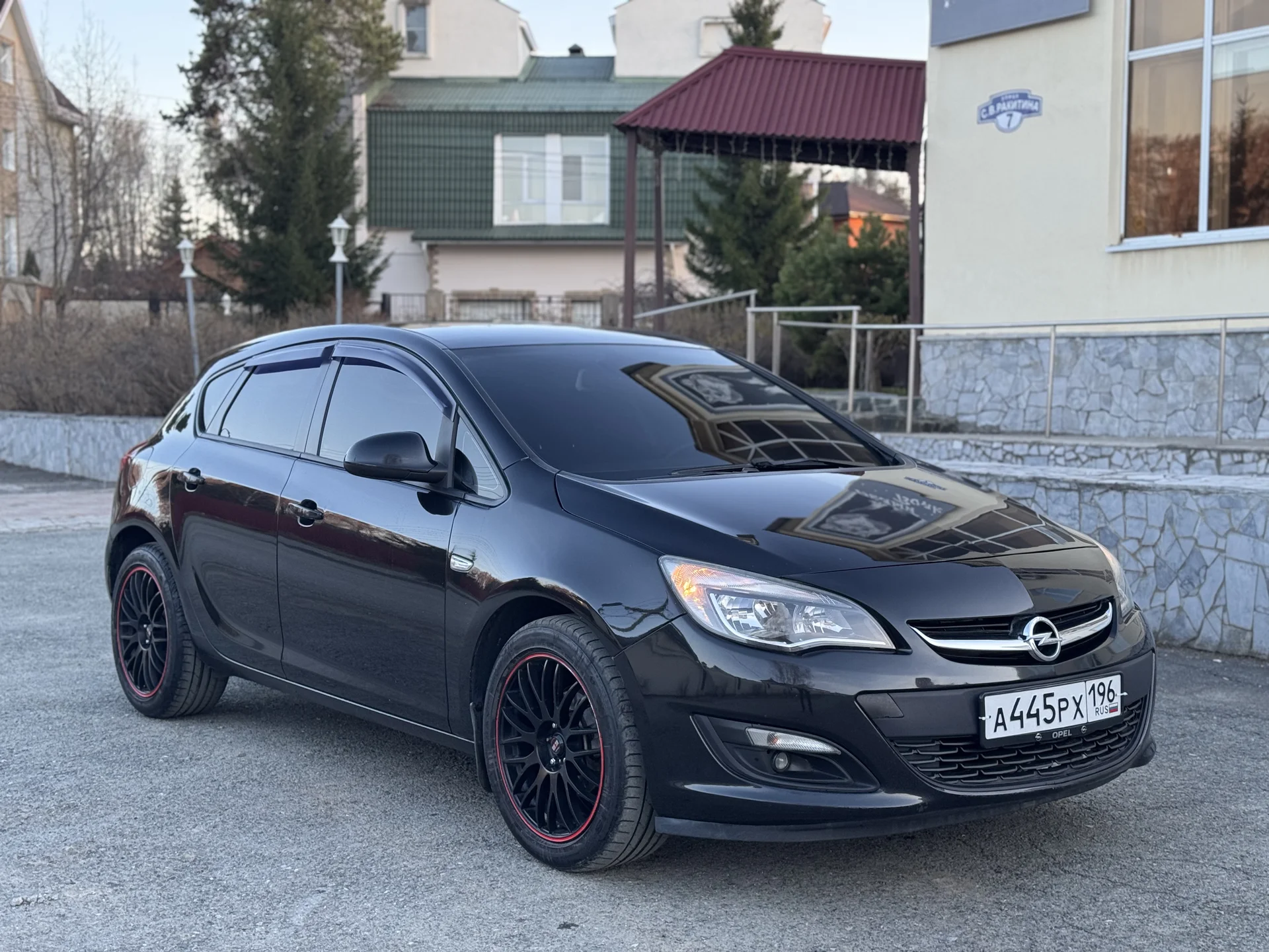 Opel Astra - миниатюра 7