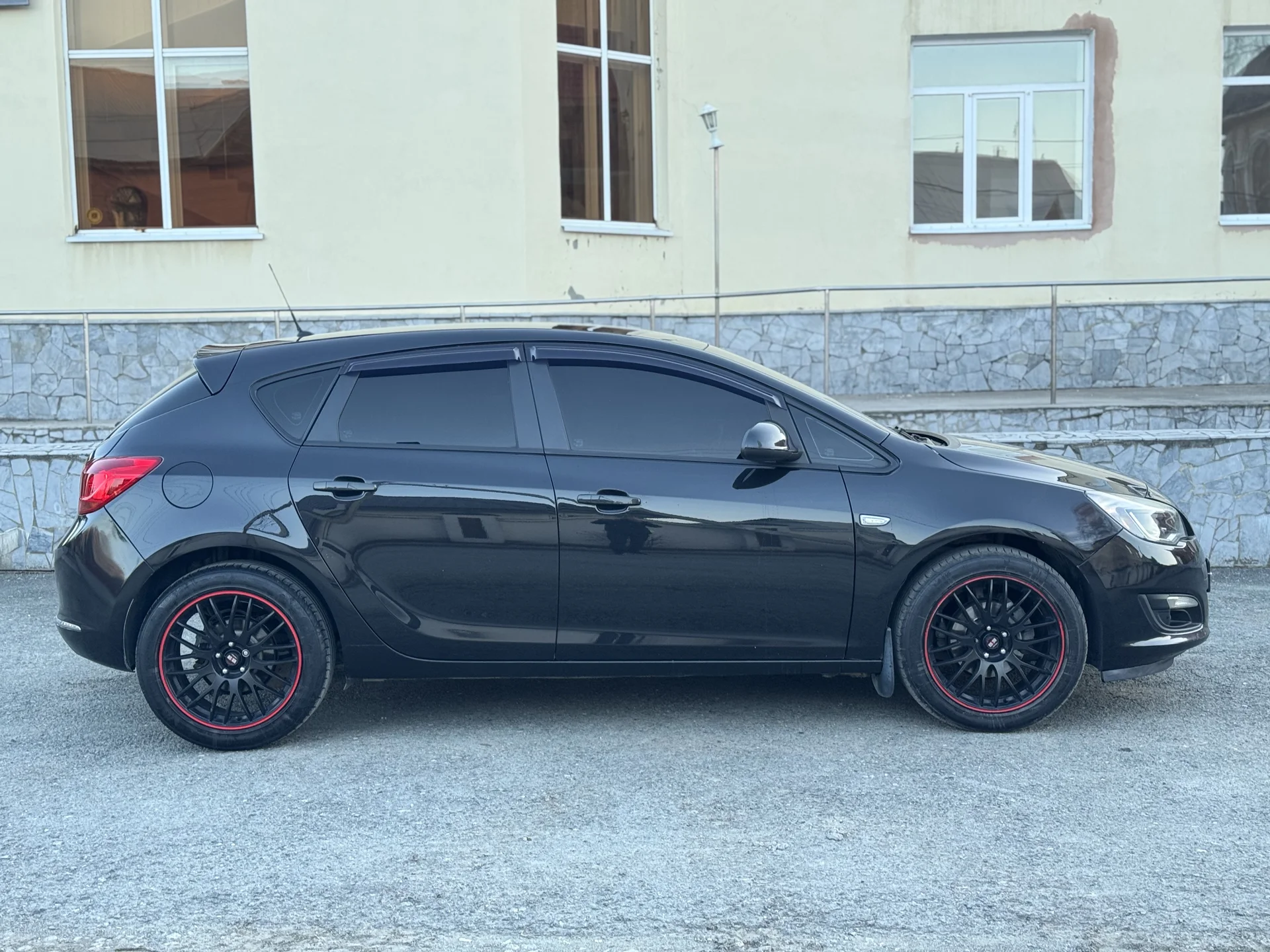 Opel Astra - миниатюра 9