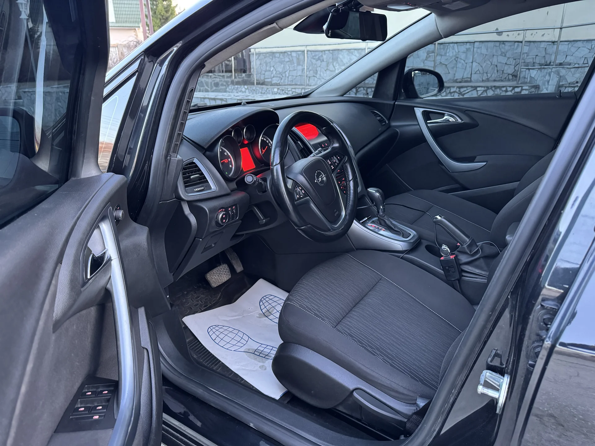Opel Astra - миниатюра 15
