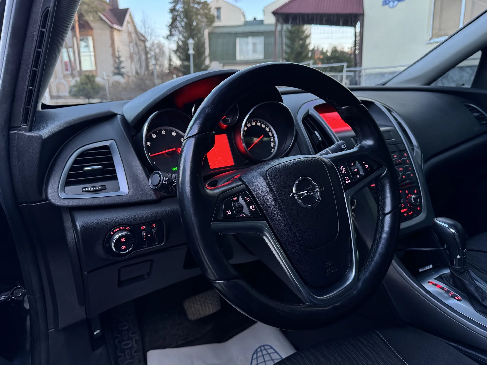 Opel Astra - миниатюра 17