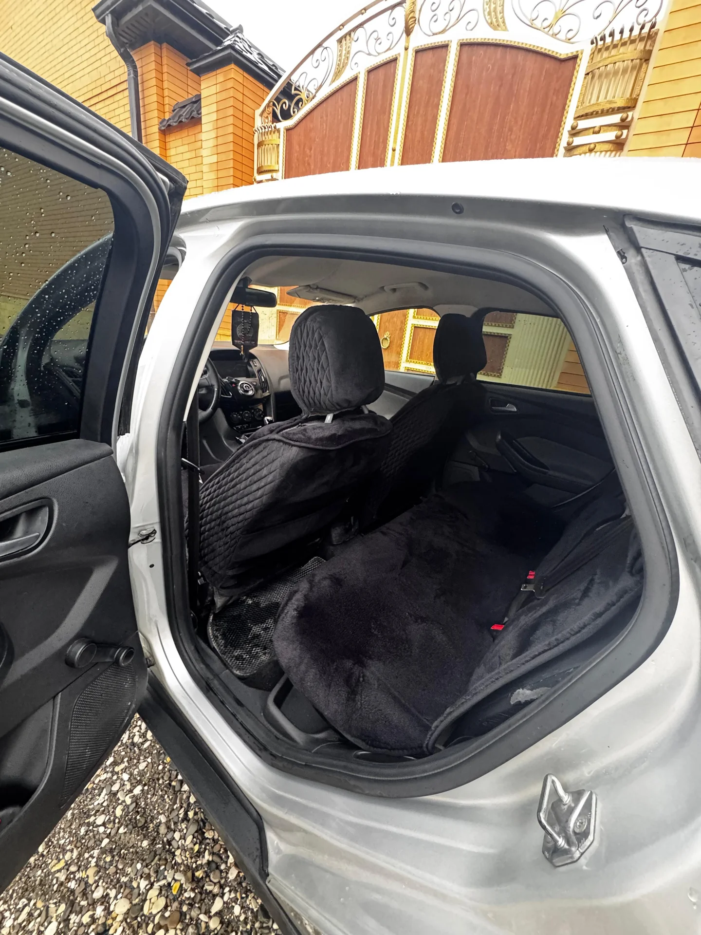 Ford Focus 1.6 МТ, 2012 357.000 Км - миниатюра 5