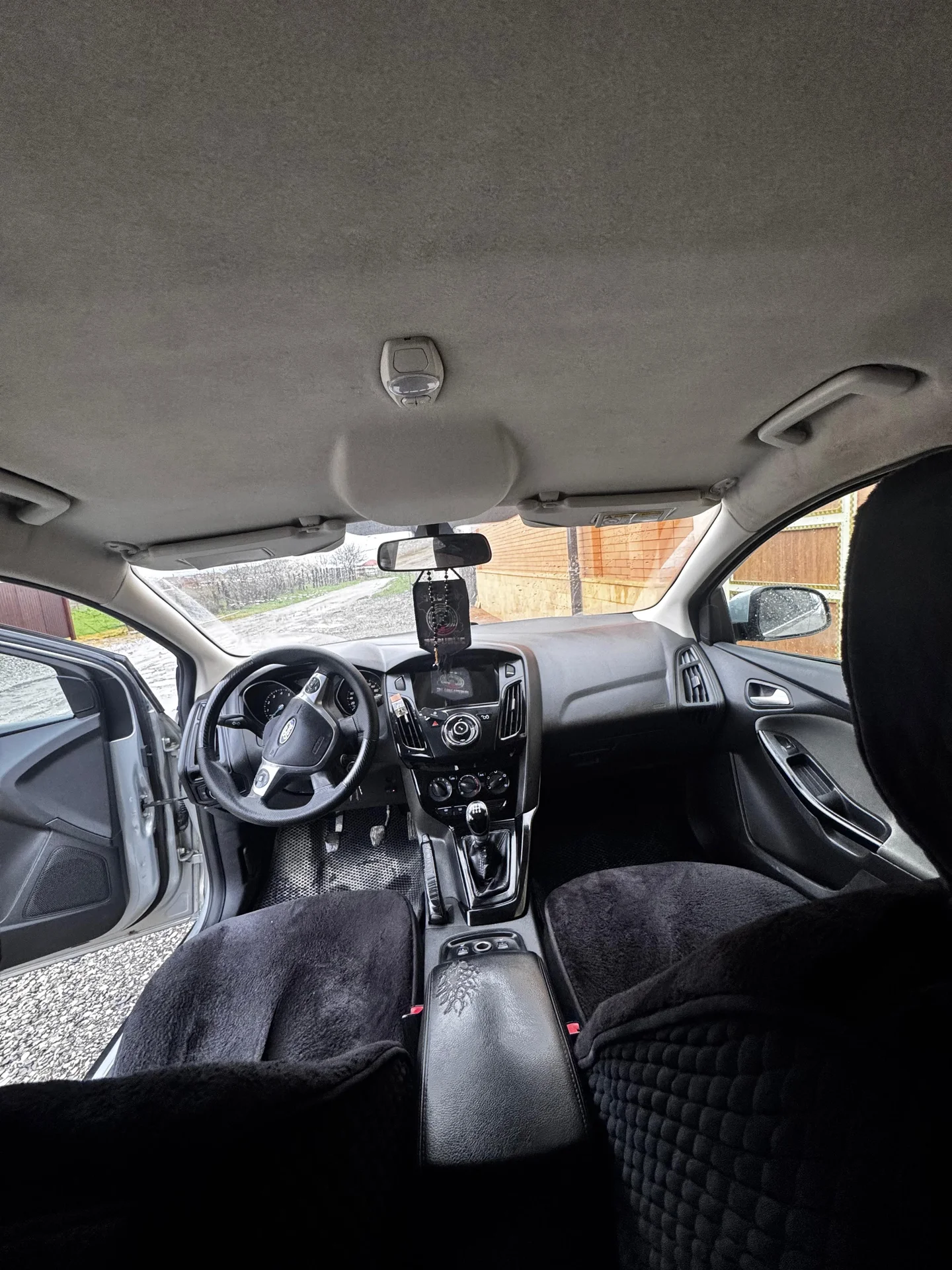 Ford Focus 1.6 МТ, 2012 357.000 Км - миниатюра 6