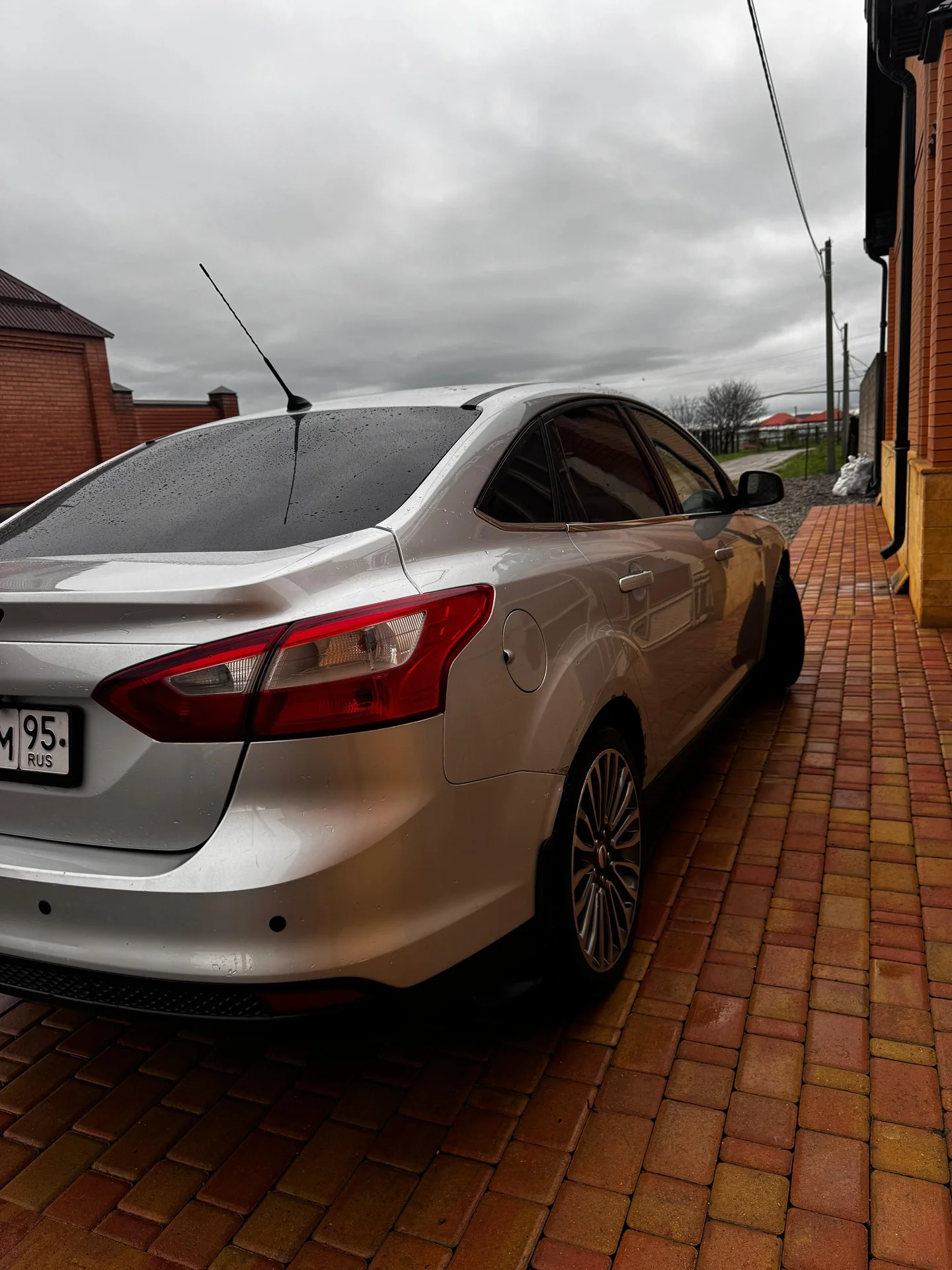 Ford Focus 1.6 МТ, 2012 357.000 Км - миниатюра 7