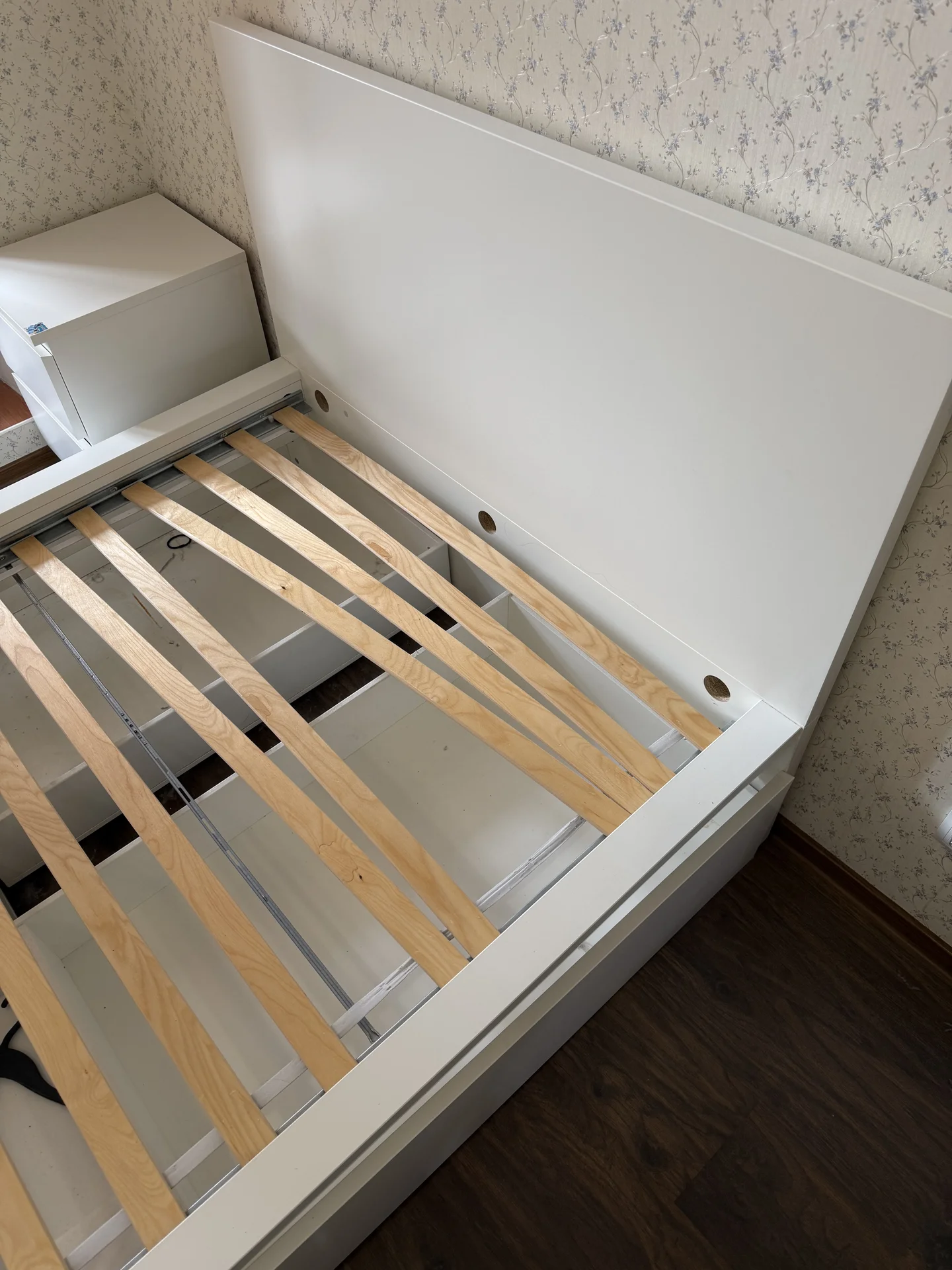 Кровать IKEA мальм с ящиками - миниатюра 3