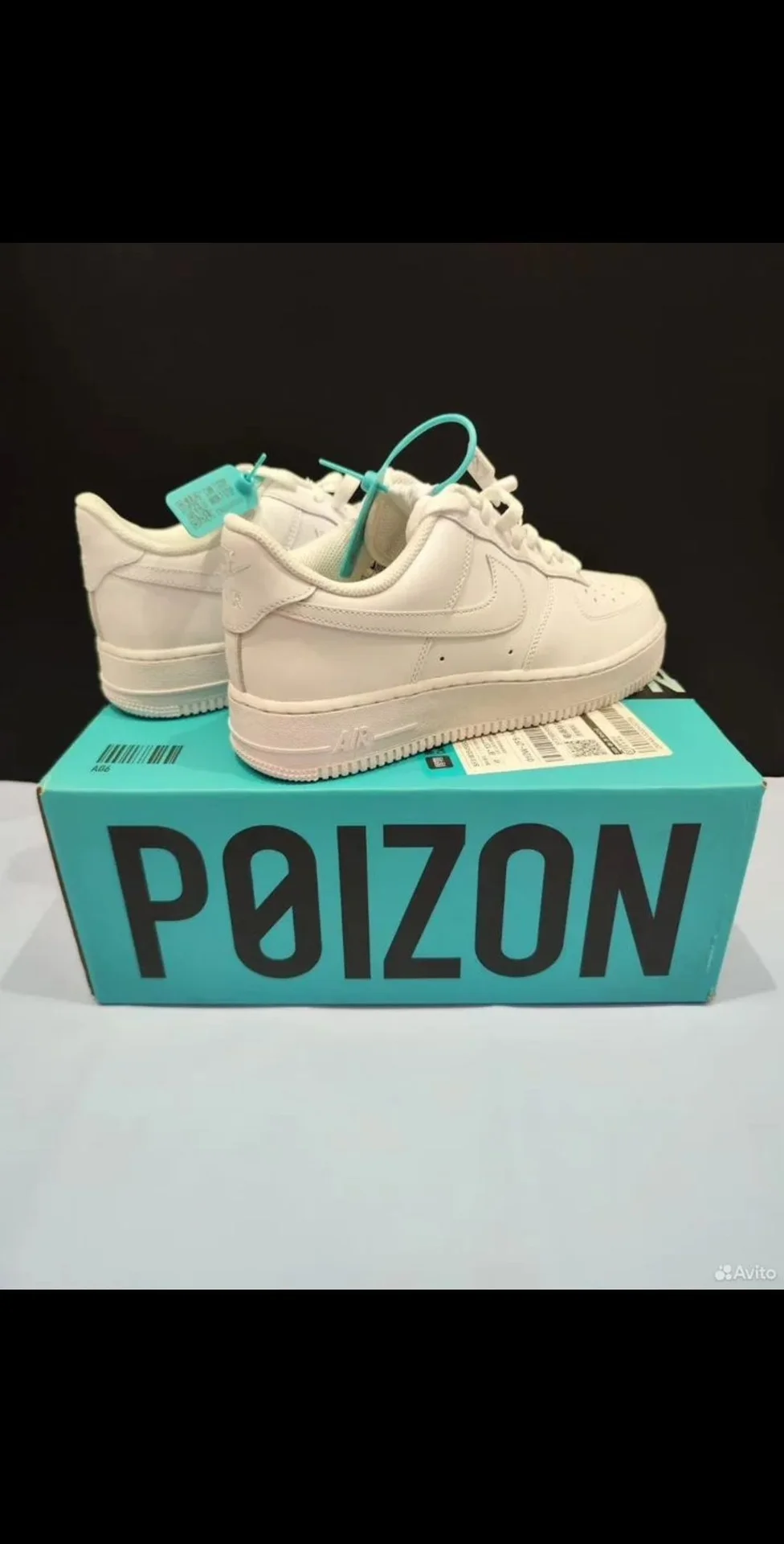 Кроссовки Nike Air Force 1 - миниатюра 2