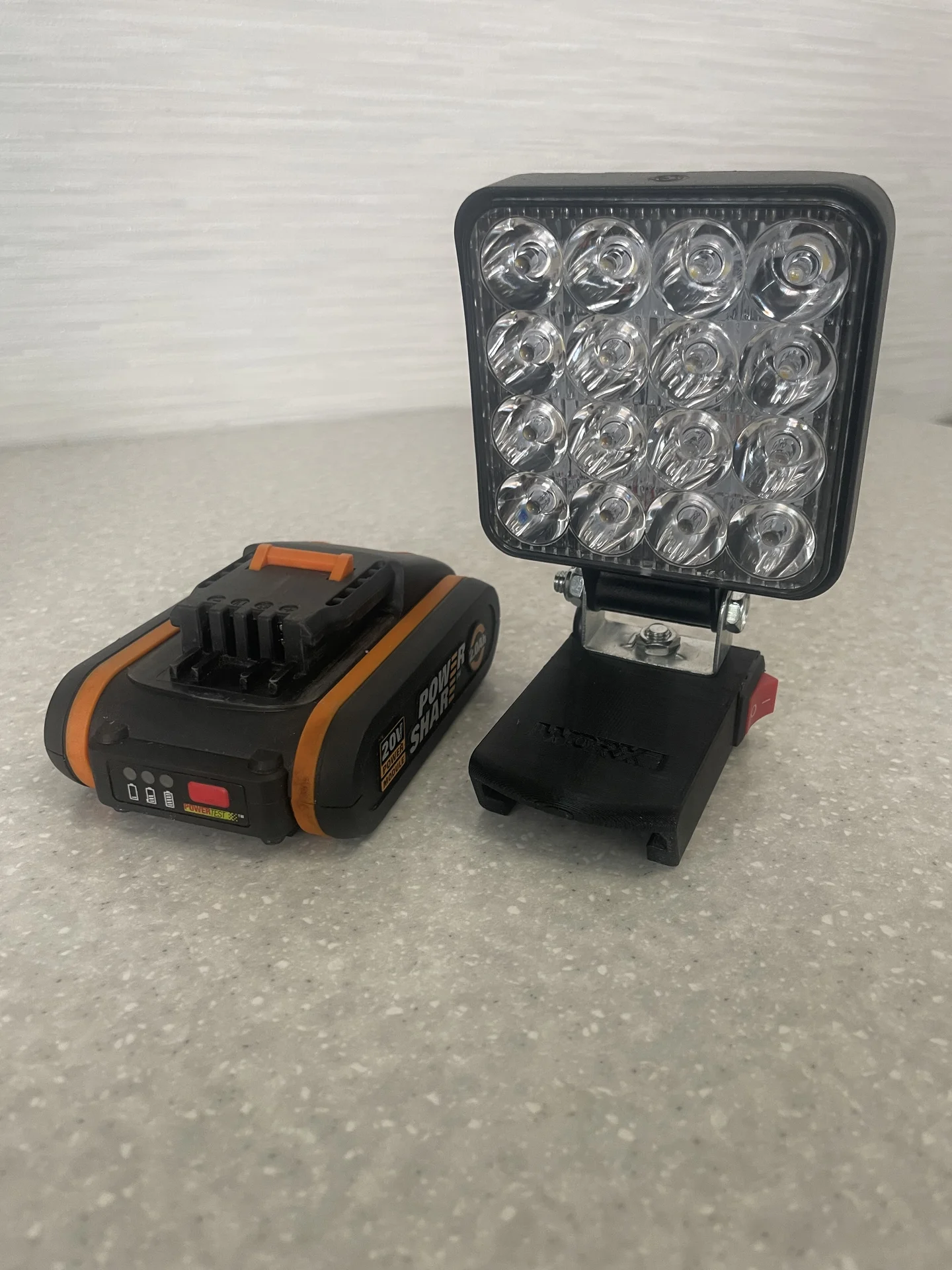 Фонарь для аккумулятора worx 18v - изображение 1