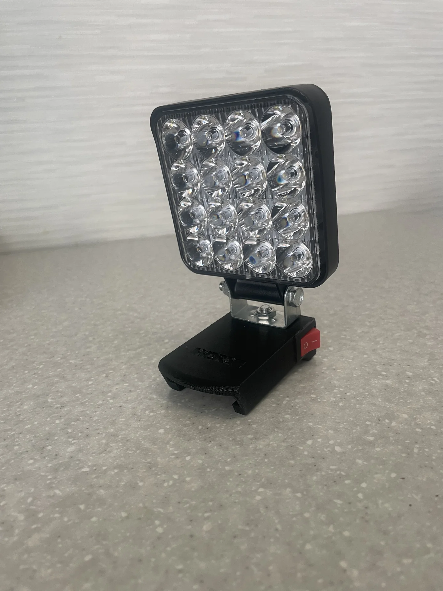 Фонарь для аккумулятора worx 18v - миниатюра 2