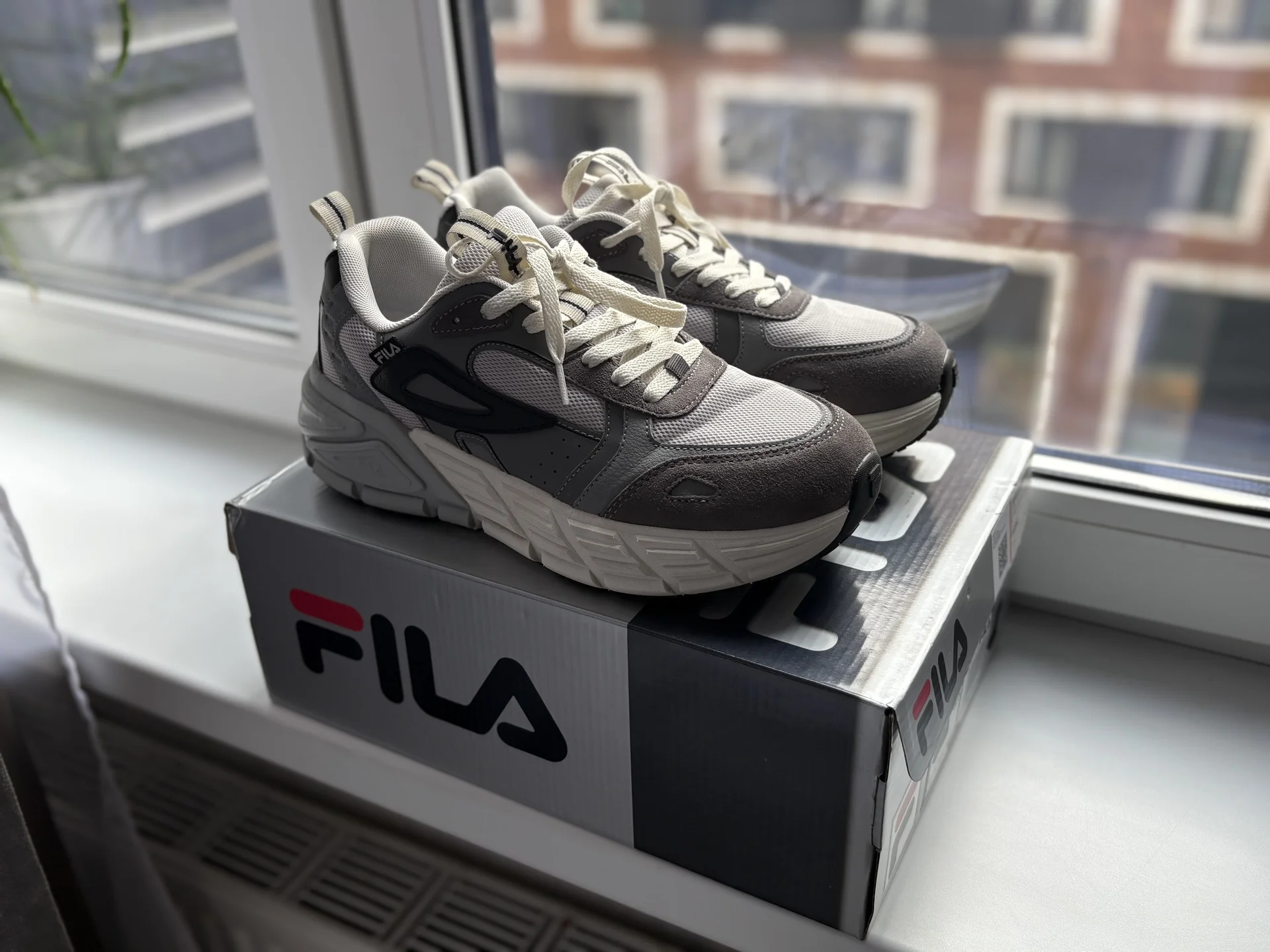 Кроссовки мужские FILA Shift M новые 42 - изображение 1