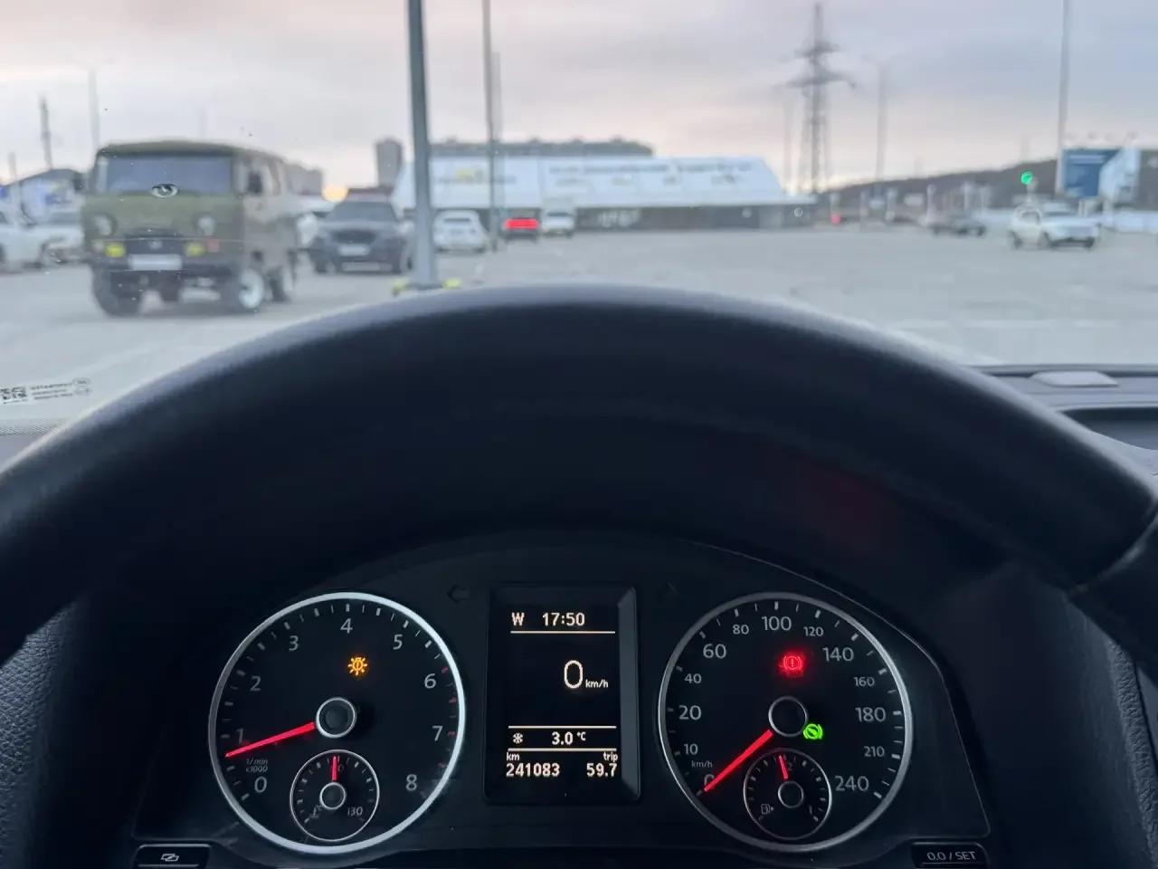 Volkswagen Tiguan - миниатюра 10