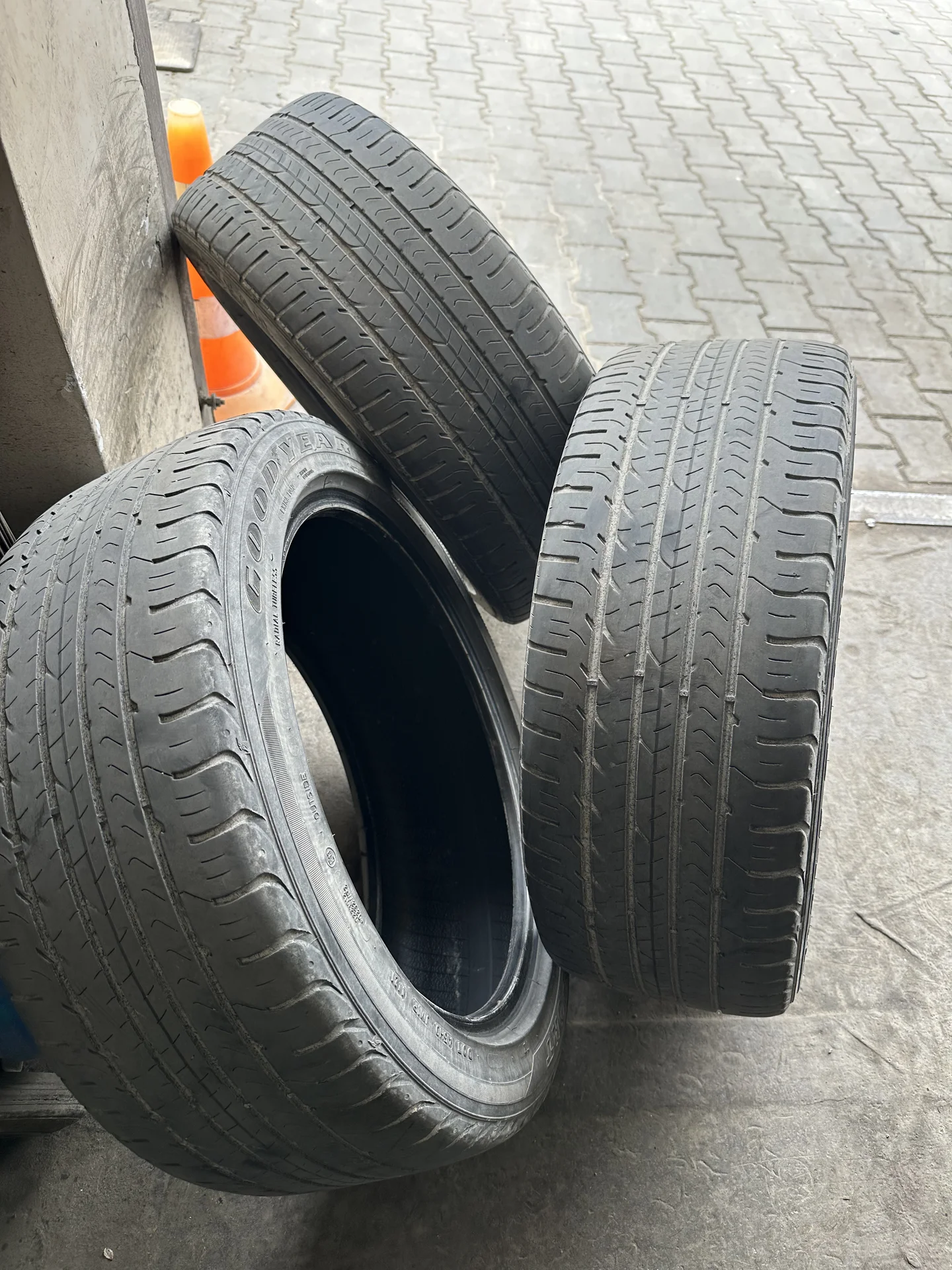 Шины Goodyear eagle sport 235/45 R18 98Y