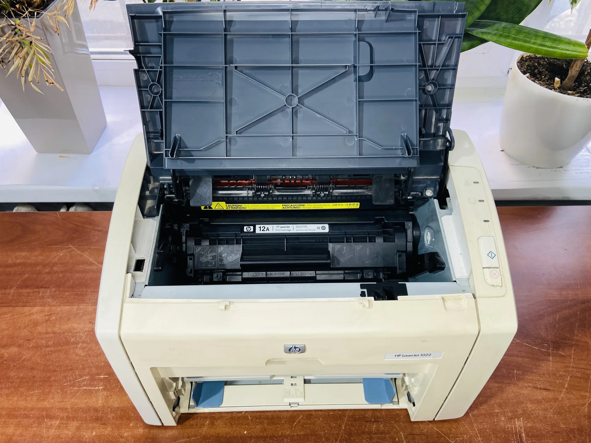 Принтер лазерный HP LaserJet 1022 - миниатюра 2