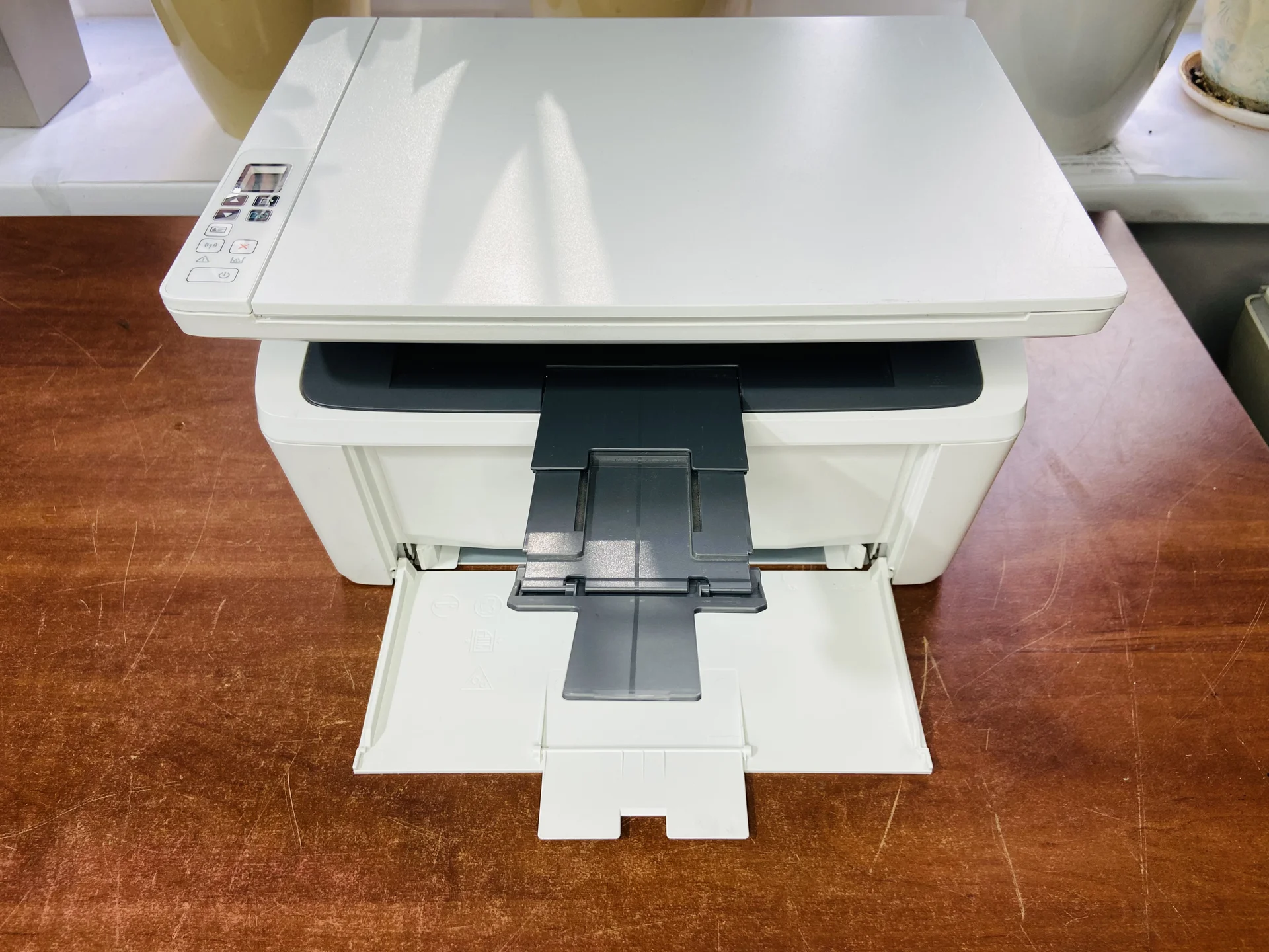 МФУ лазерное HP LaserJet Pro MFP M28w(Wi-Fi) - миниатюра 2