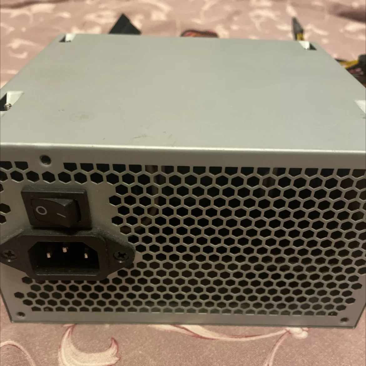 Aerocool ECO-550W блок питания - миниатюра 3