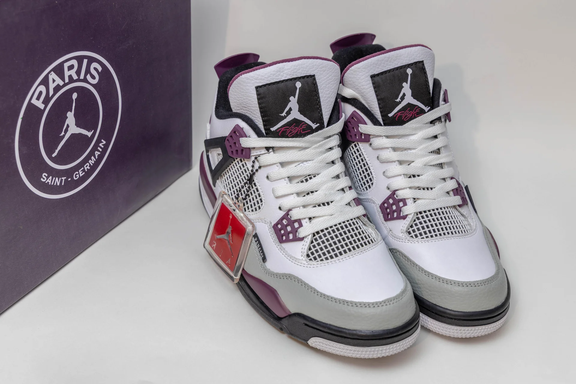 Air Jordan 4 Retro PSG - изображение 1