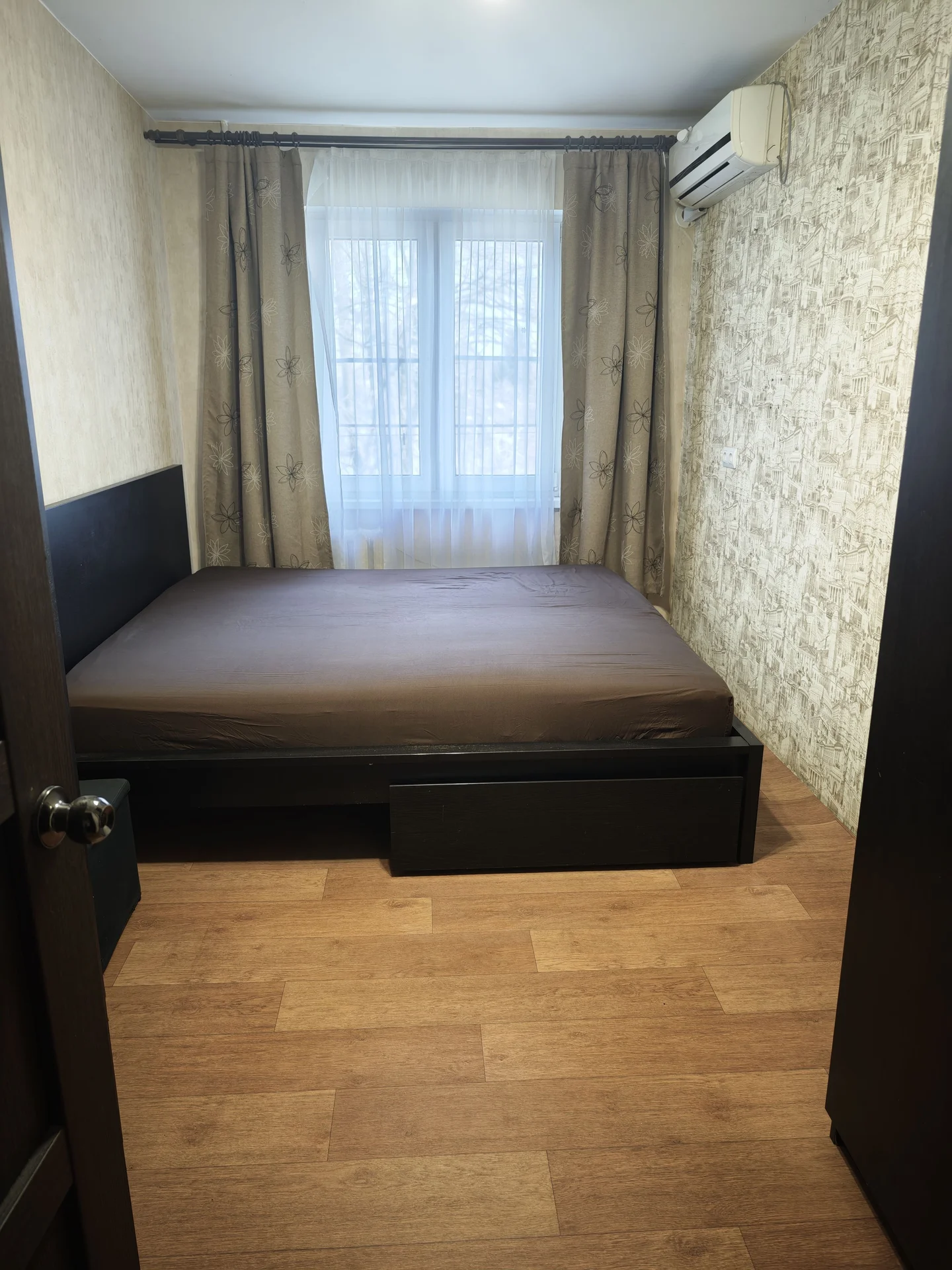 Сдам 4кк квартира в аренду - миниатюра 3