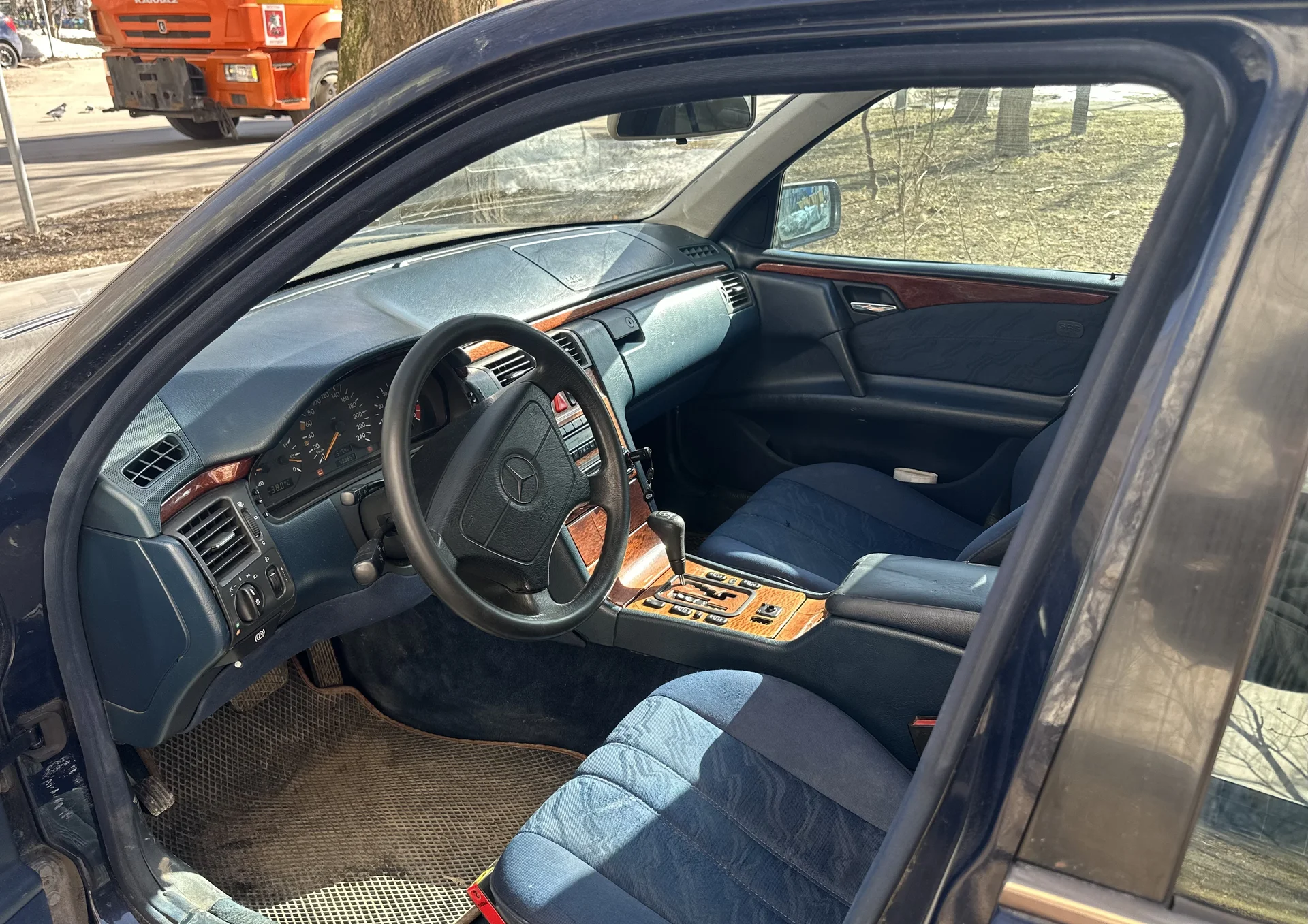 Mercedes-Benz E-класс, 2.0, 1998 - миниатюра 4