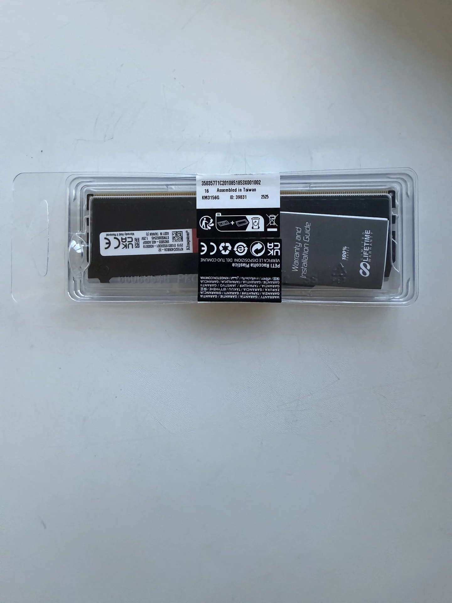 оперативная память Kingston FURY Beast Black RGB - миниатюра 3