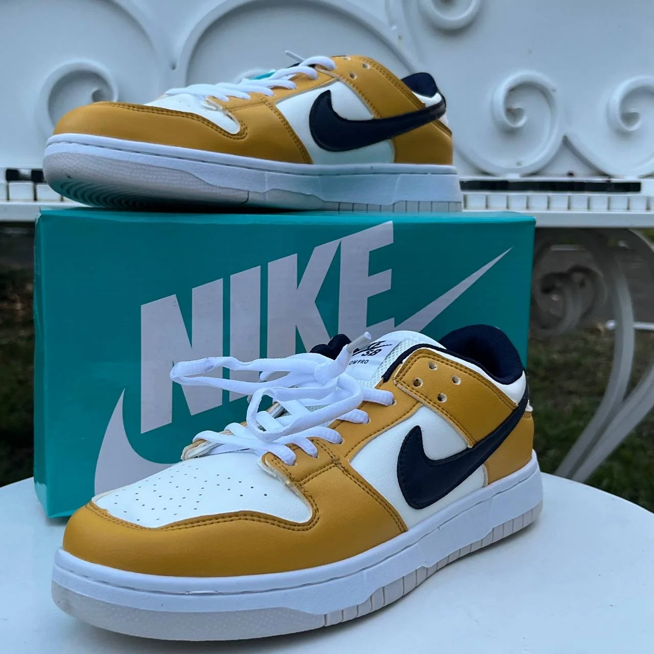 Кроссовки Nike dunk low - миниатюра 2