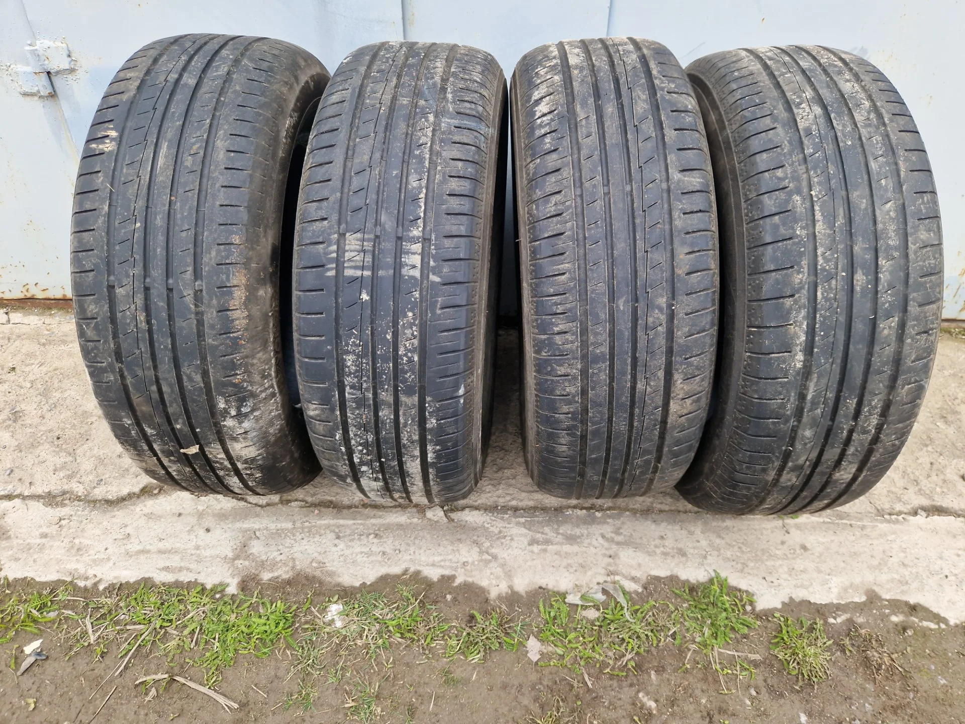 Шины Yokohama bluearth ae50 215 65 16 98H 98h - миниатюра 2