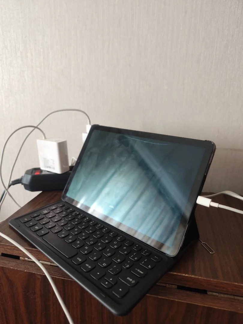 Samsung Galaxy Tab4 - миниатюра 2